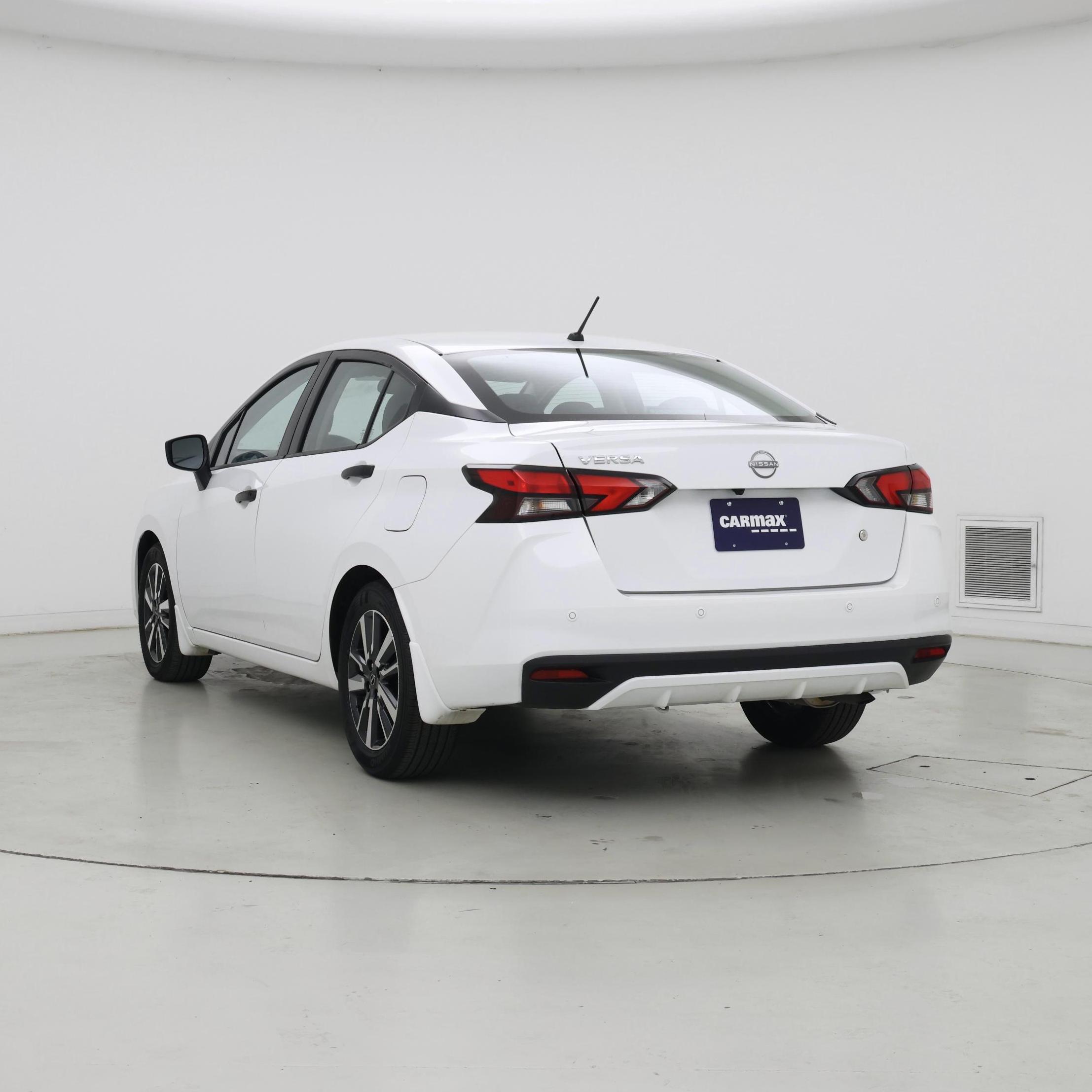 Thumbnail: 2025 Nissan Versa - 2