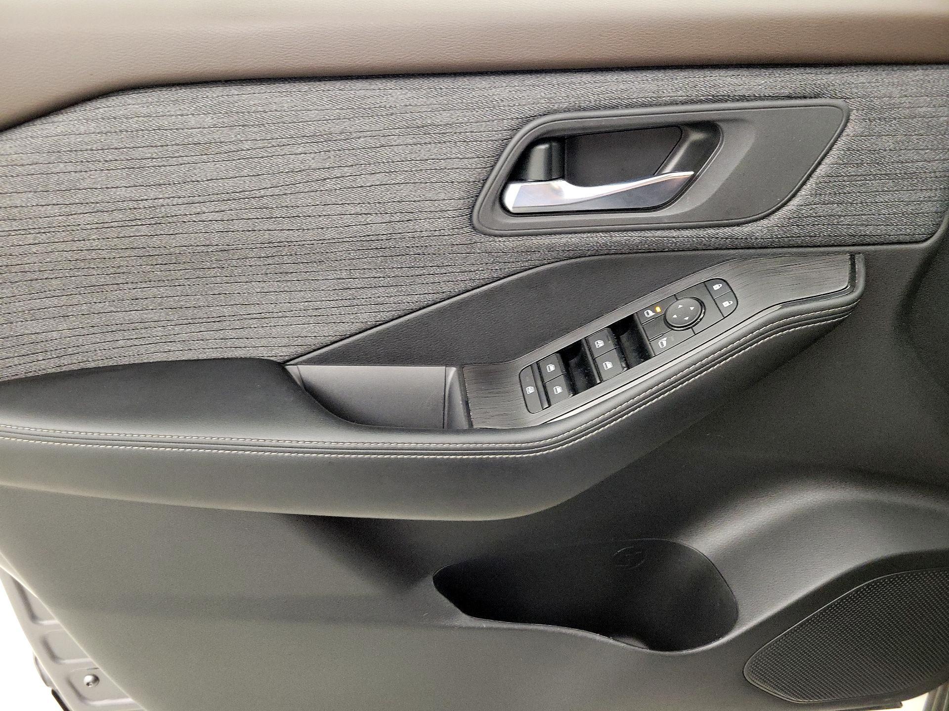 Thumbnail: 2023 Nissan Rogue - 12