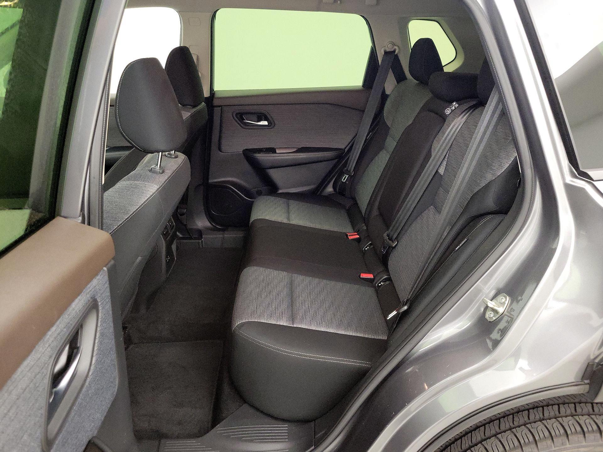 Thumbnail: 2023 Nissan Rogue - 19