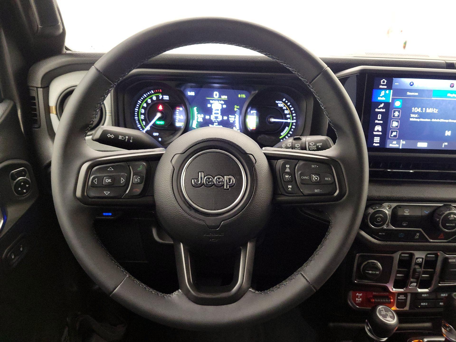 Thumbnail: 2025 Jeep Wrangler - 10