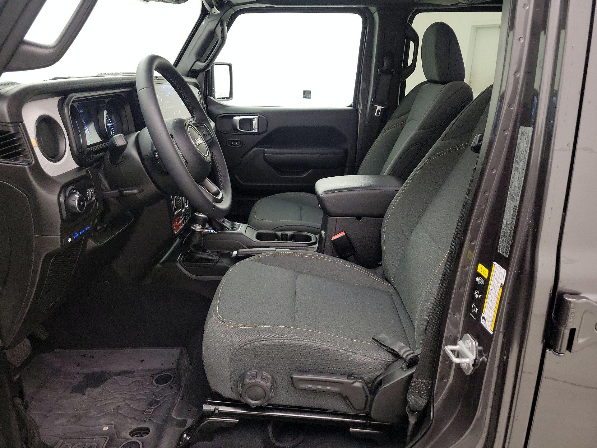 Thumbnail: 2025 Jeep Wrangler - 11