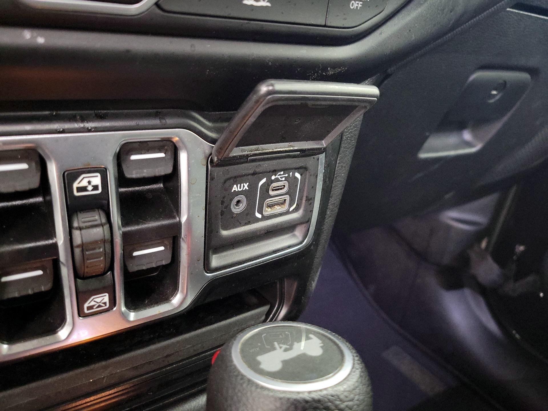 Thumbnail: 2021 Jeep Wrangler - 19