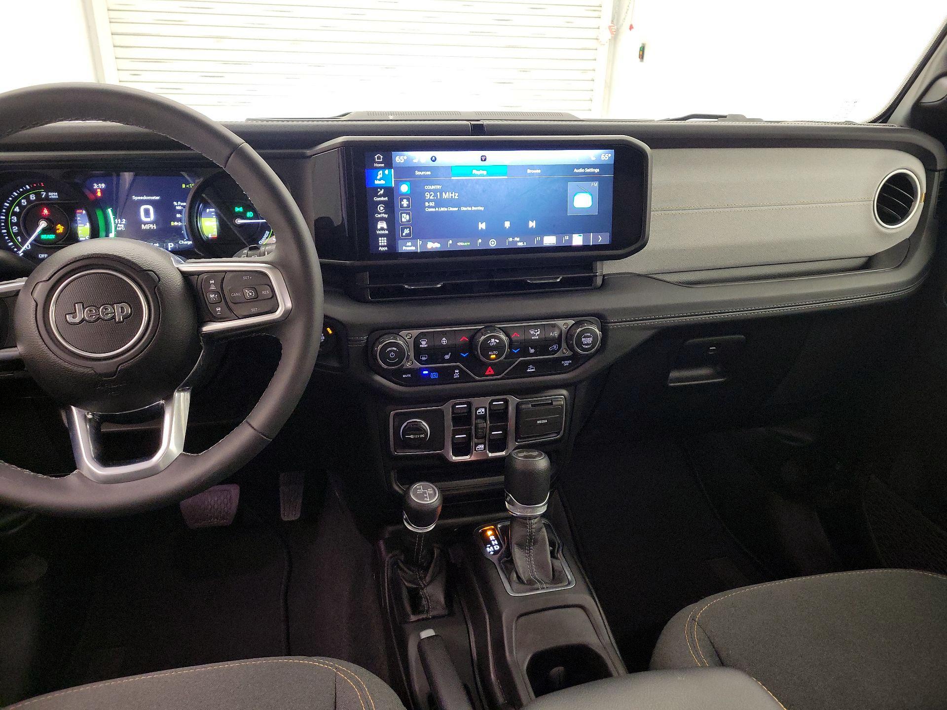 Thumbnail: 2025 Jeep Wrangler - 9