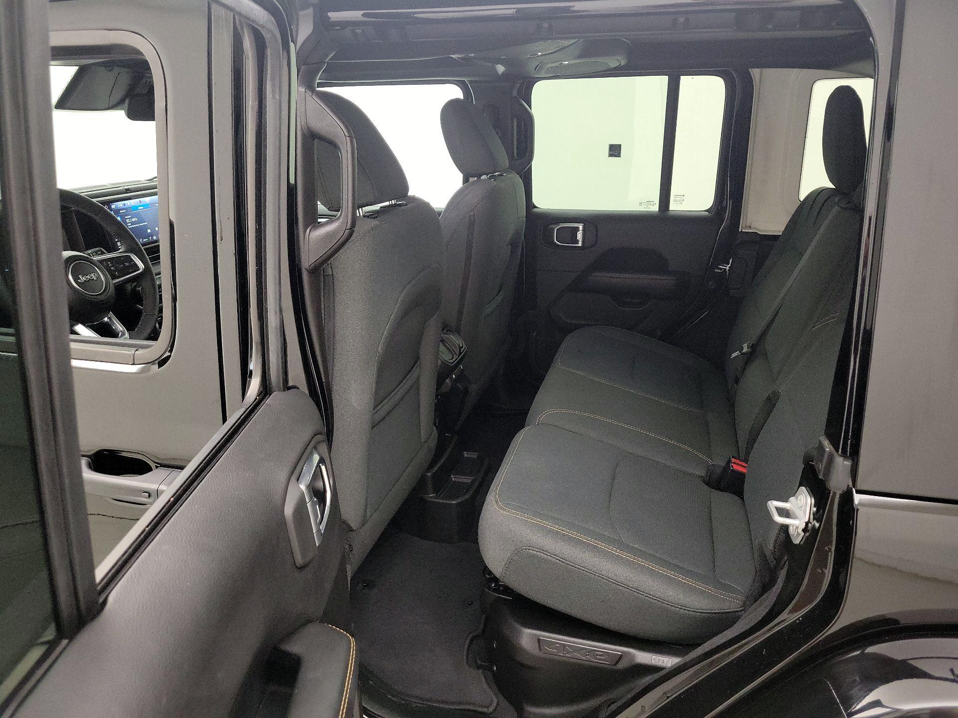 Thumbnail: 2025 Jeep Wrangler - 19