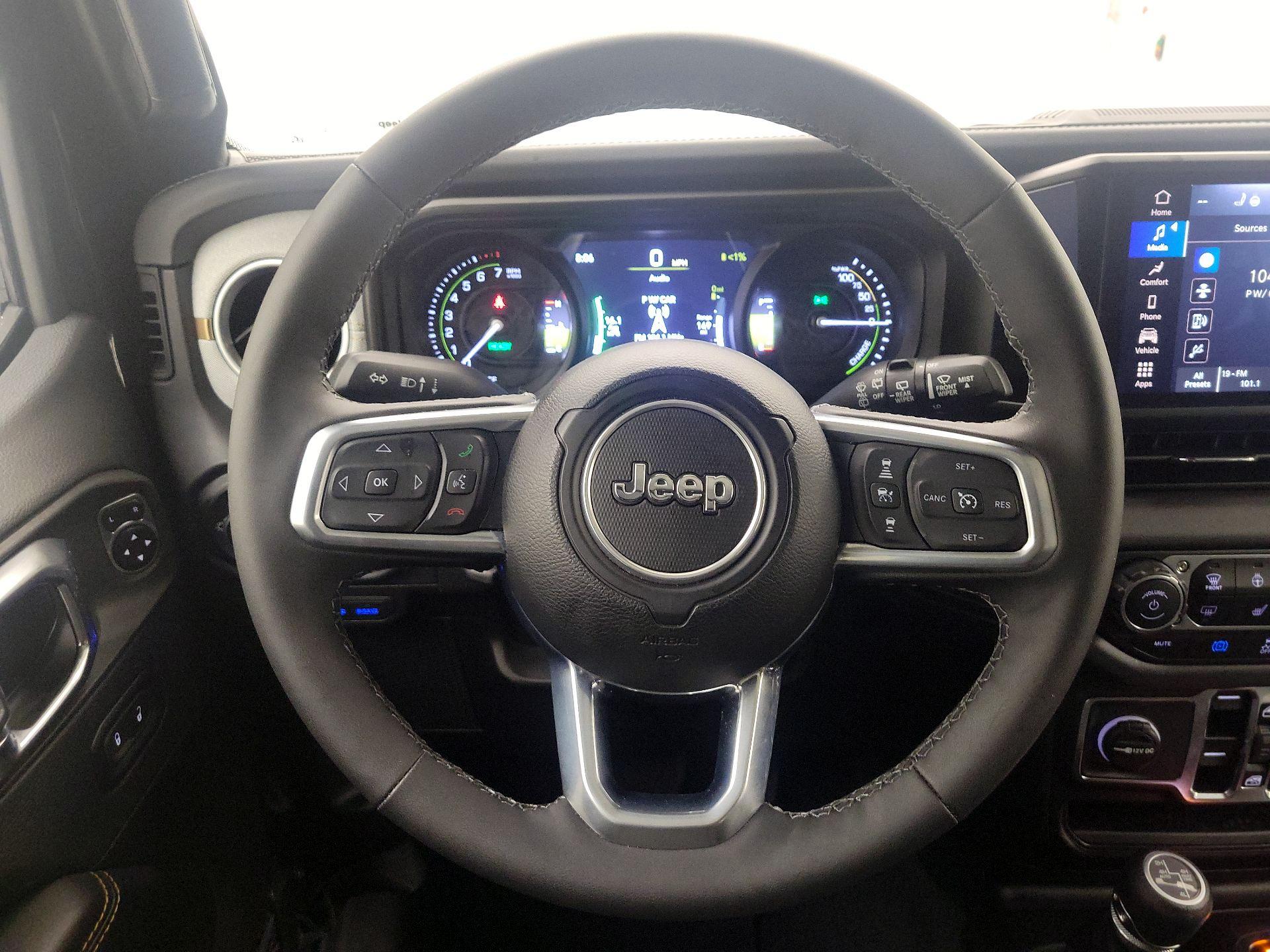 Thumbnail: 2025 Jeep Wrangler - 10