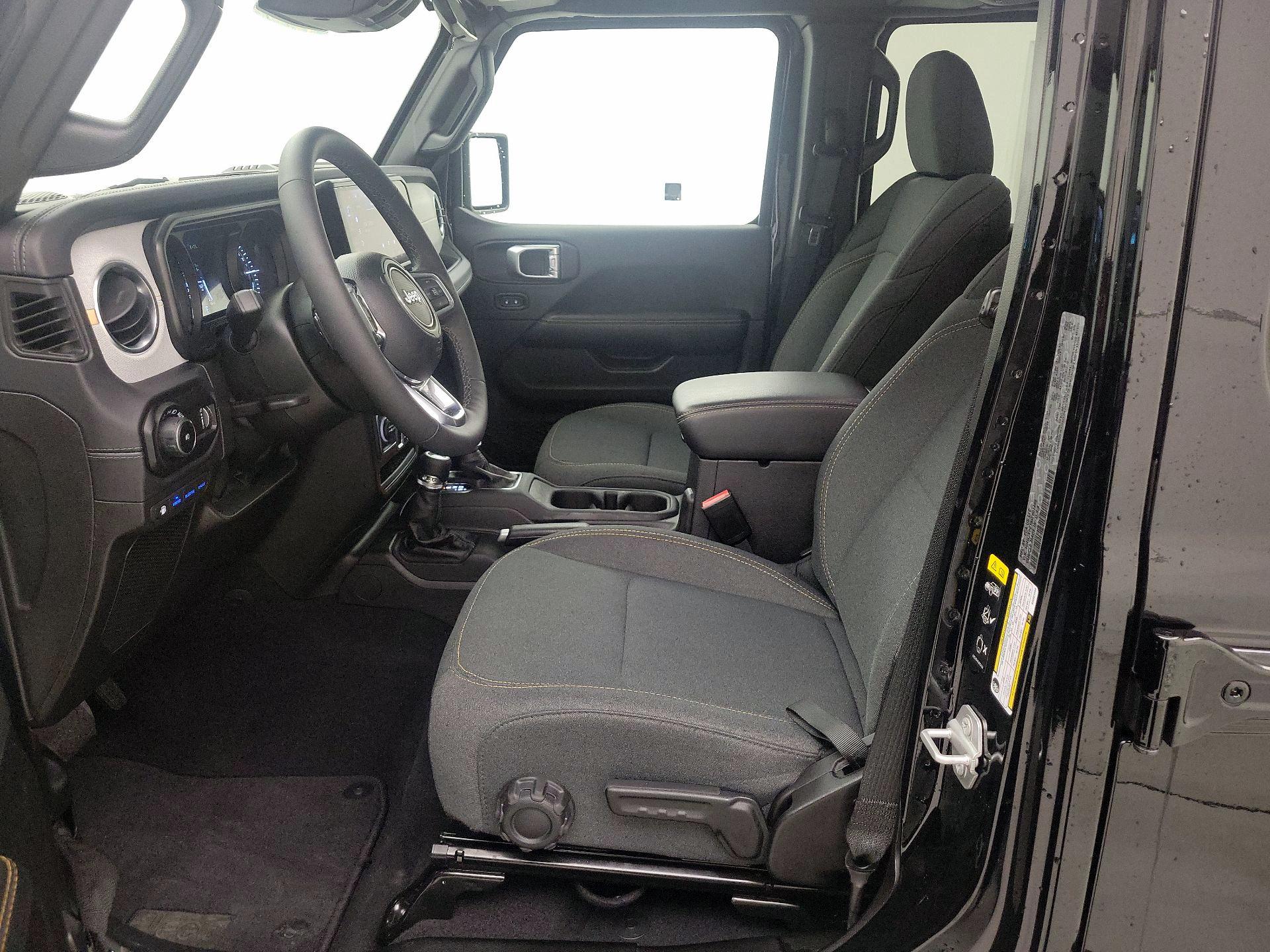 Thumbnail: 2025 Jeep Wrangler - 11