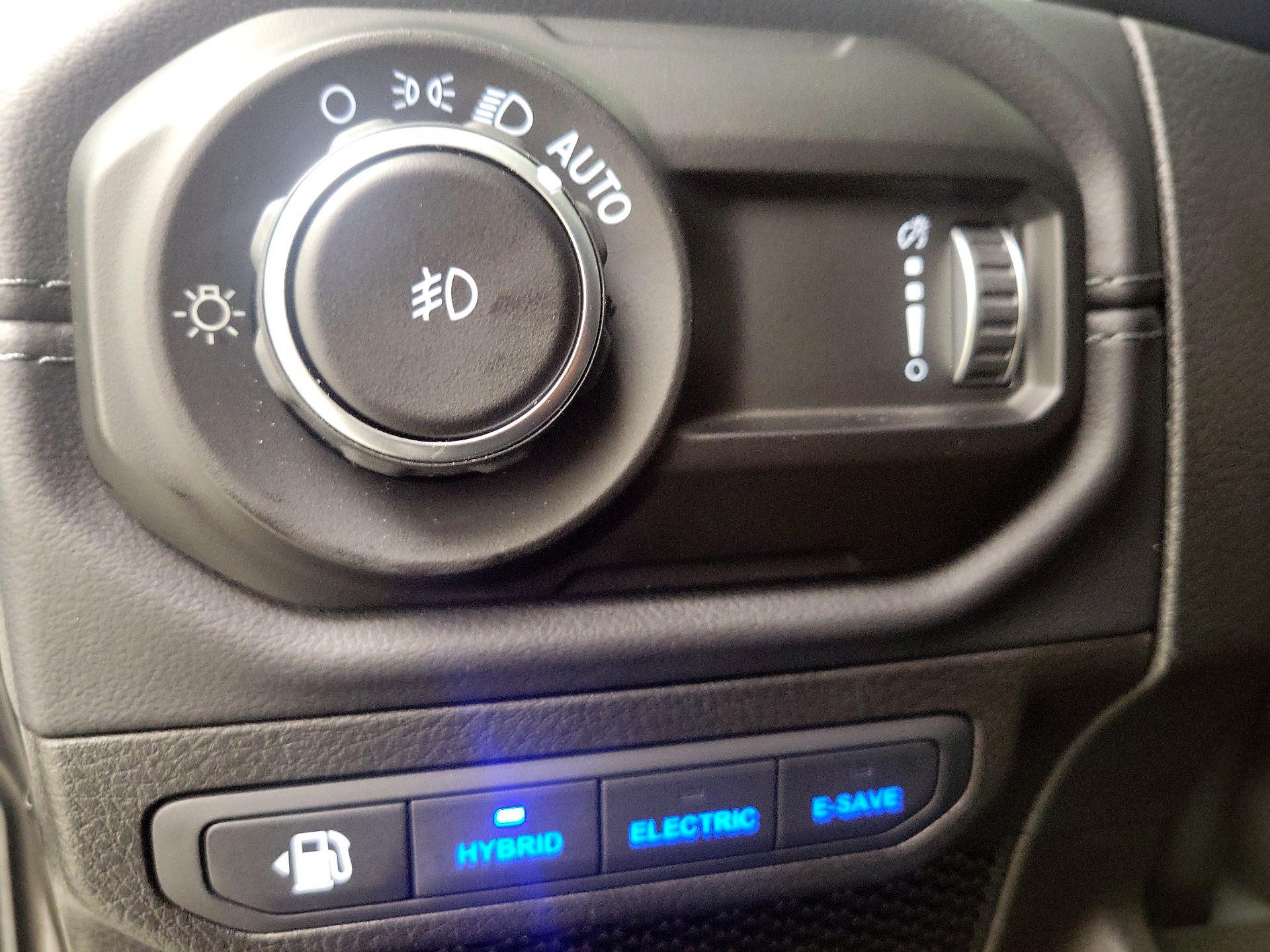 Thumbnail: 2025 Jeep Wrangler - 13