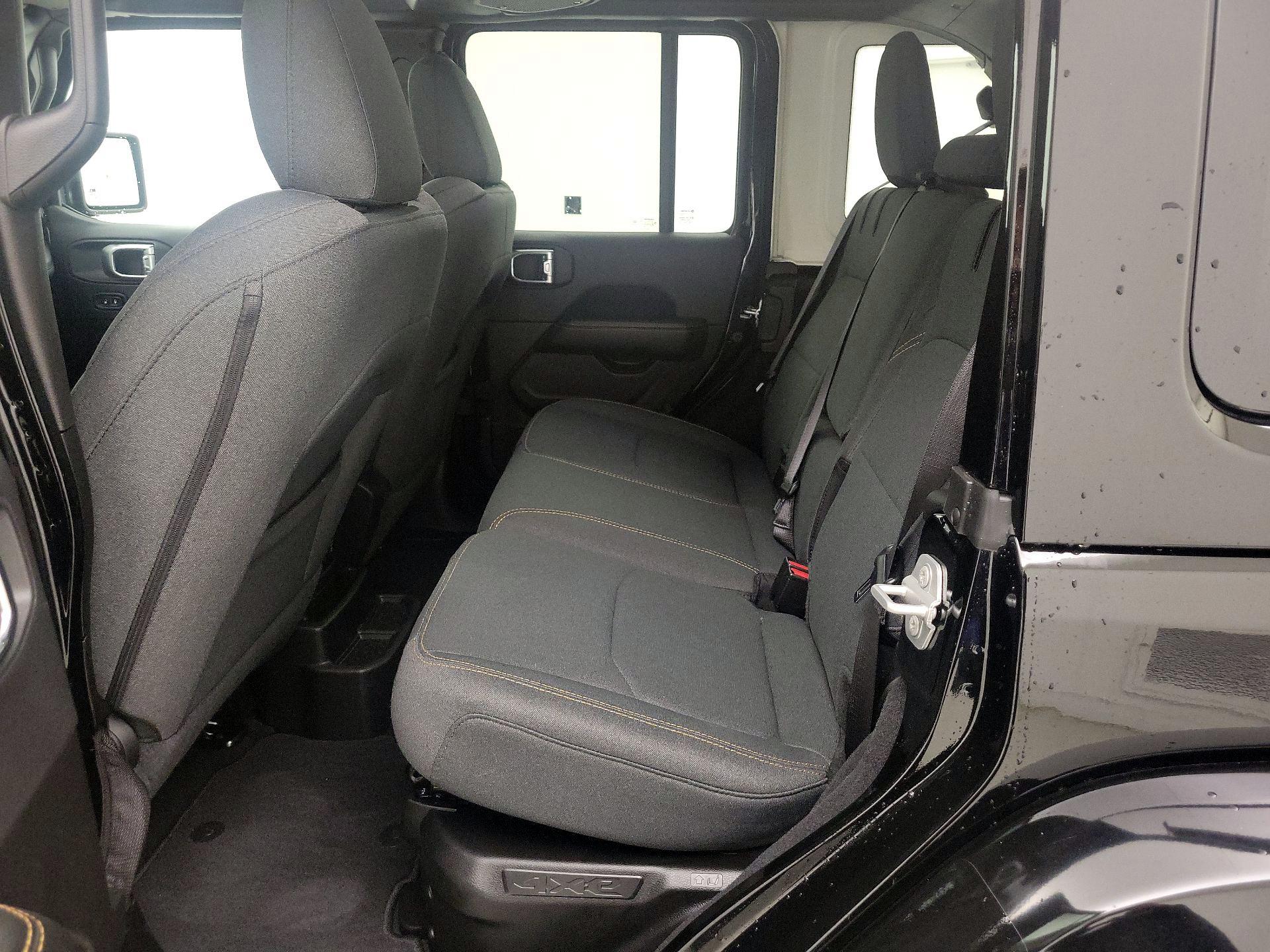 Thumbnail: 2025 Jeep Wrangler - 19