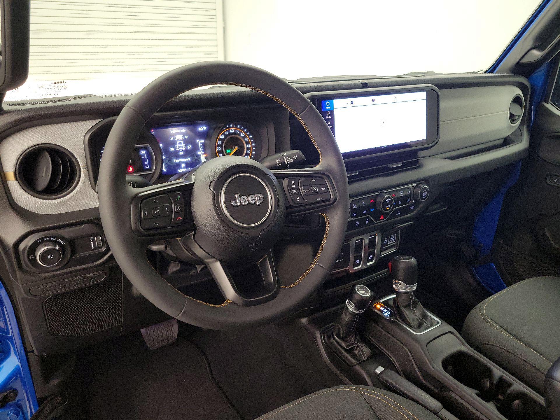 Thumbnail: 2024 Jeep Wrangler - 9