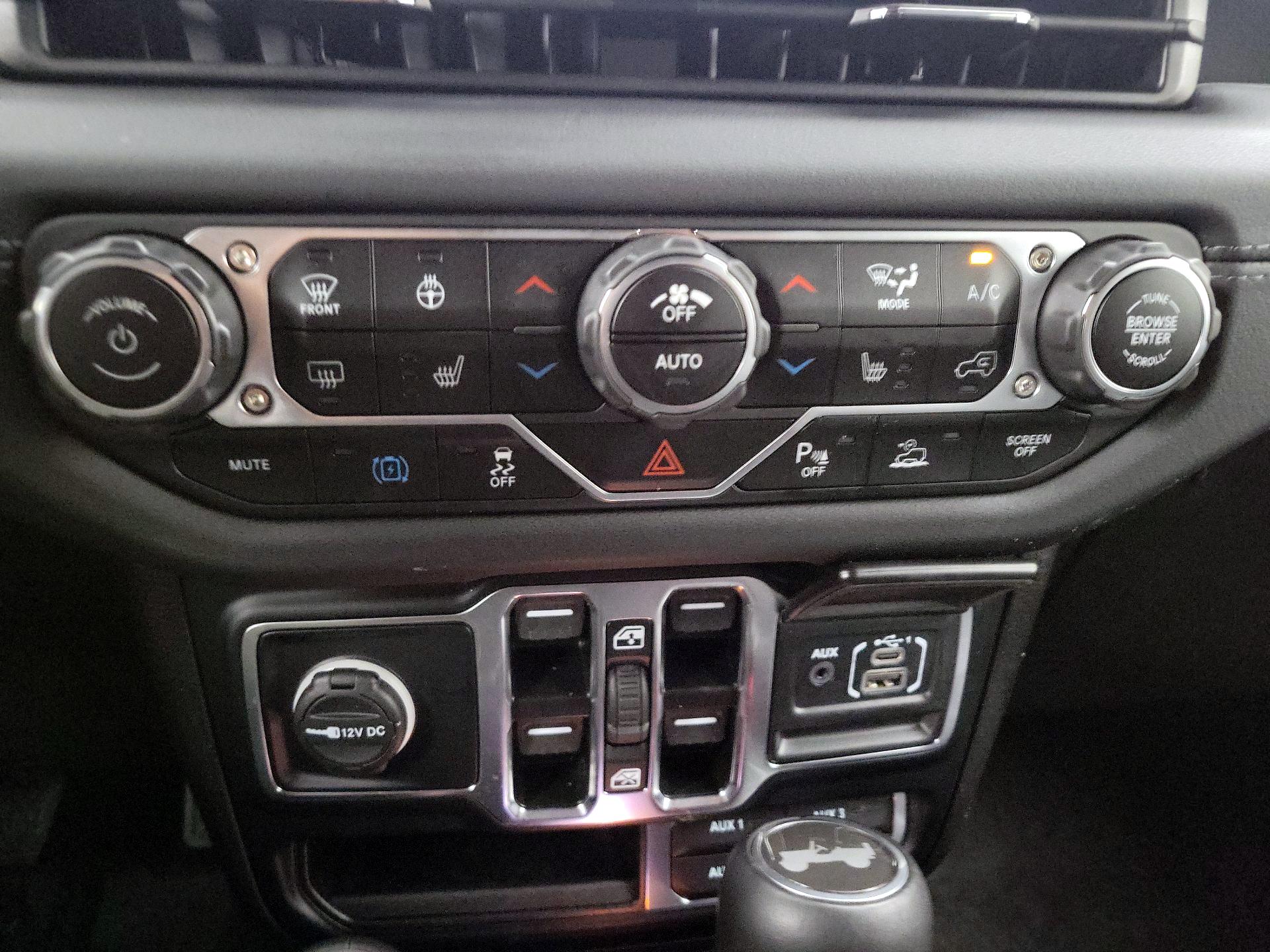 Thumbnail: 2024 Jeep Wrangler - 17