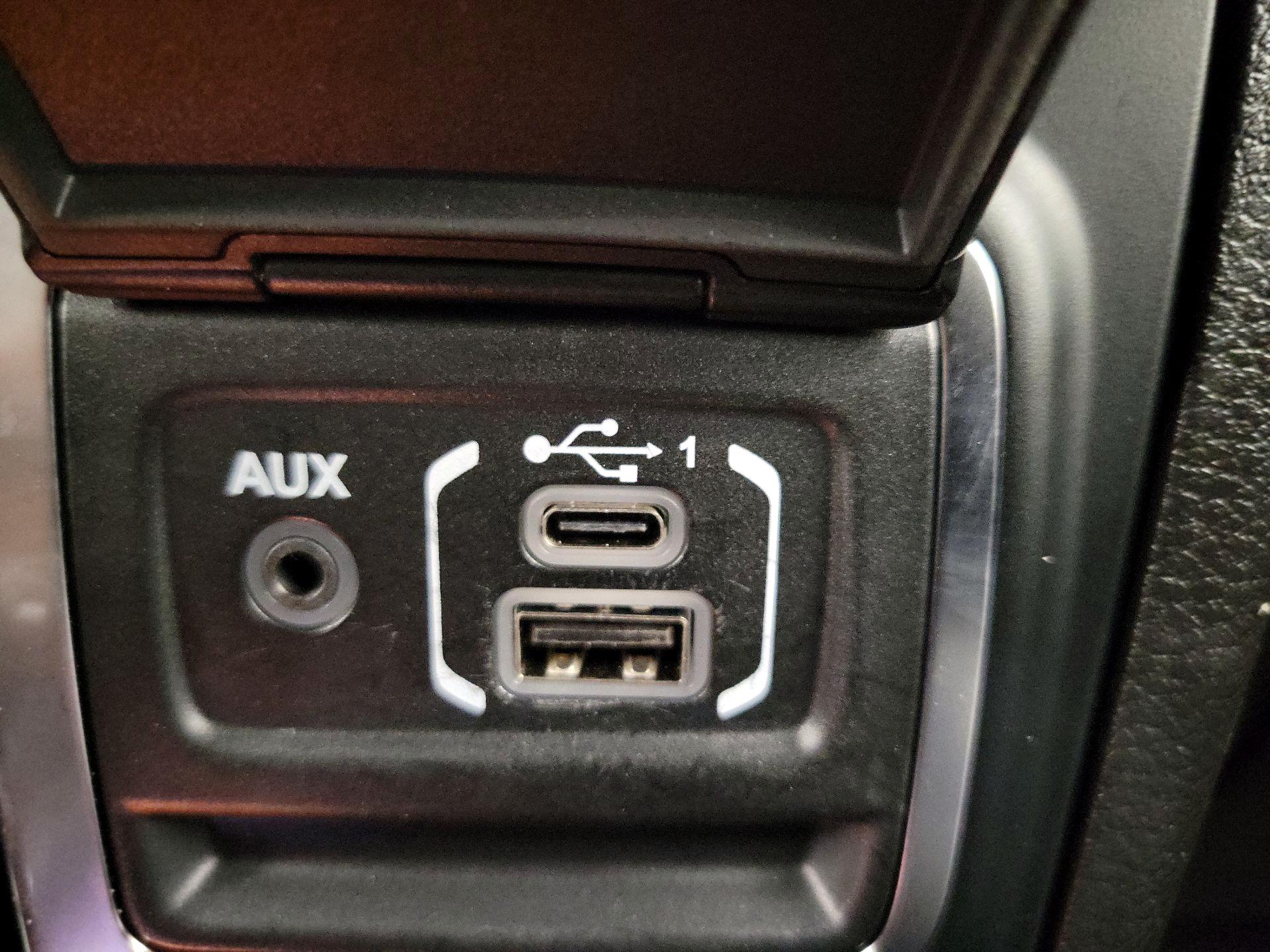 Thumbnail: 2024 Jeep Wrangler - 19