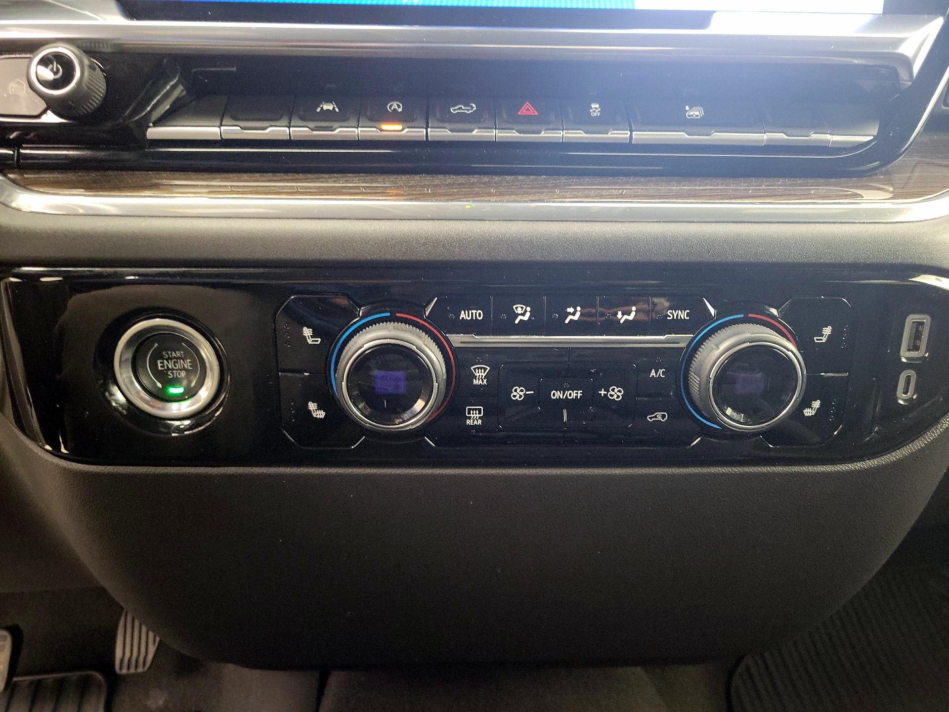 Thumbnail: 2024 Chevrolet Silverado 1500 - 17