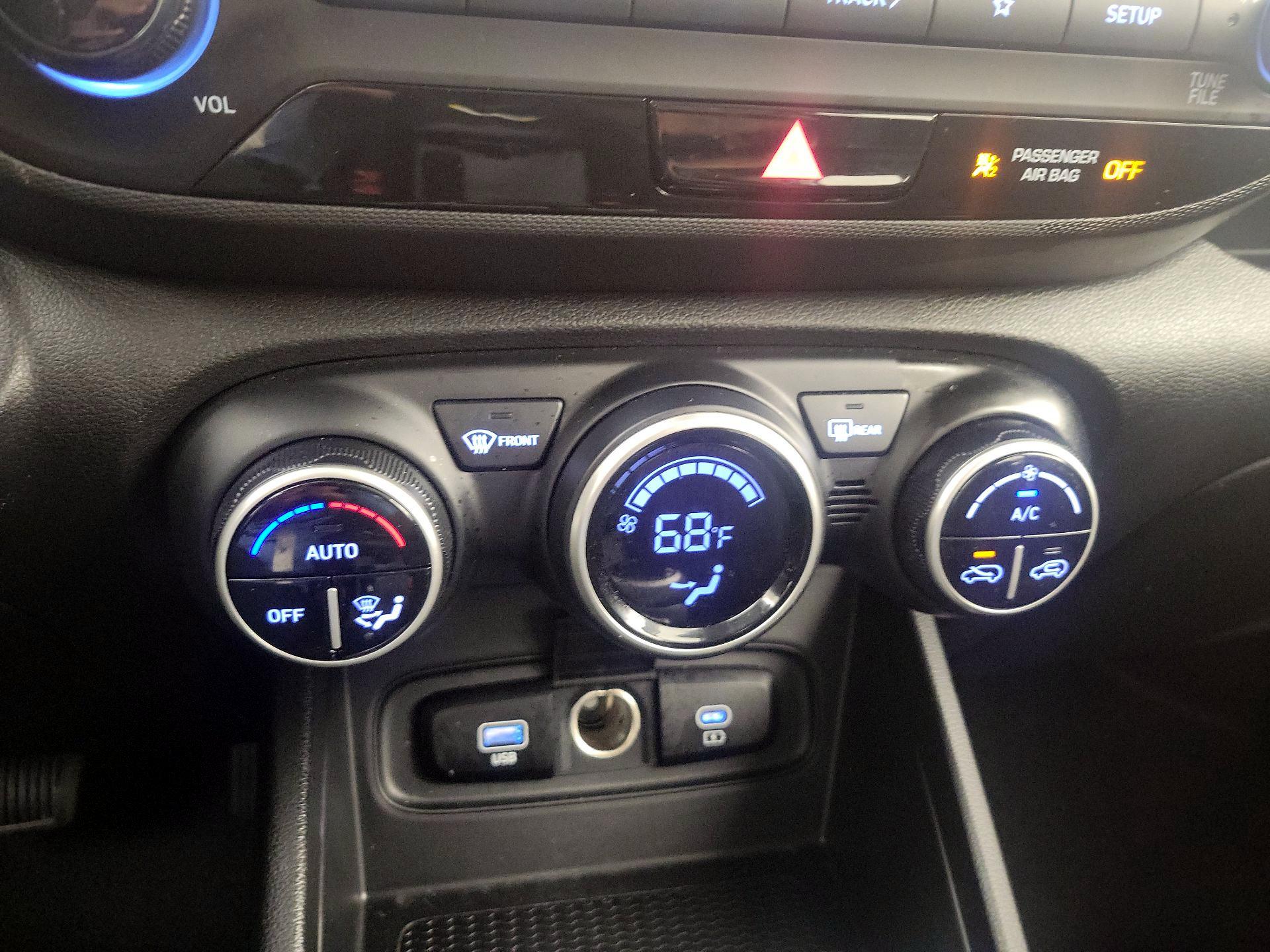 Thumbnail: 2025 Hyundai Venue - 16