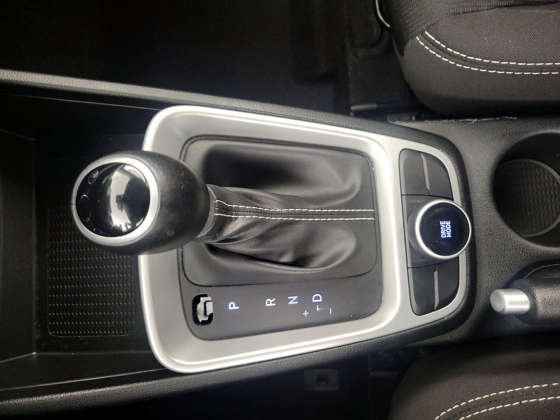 Thumbnail: 2025 Hyundai Venue - 17