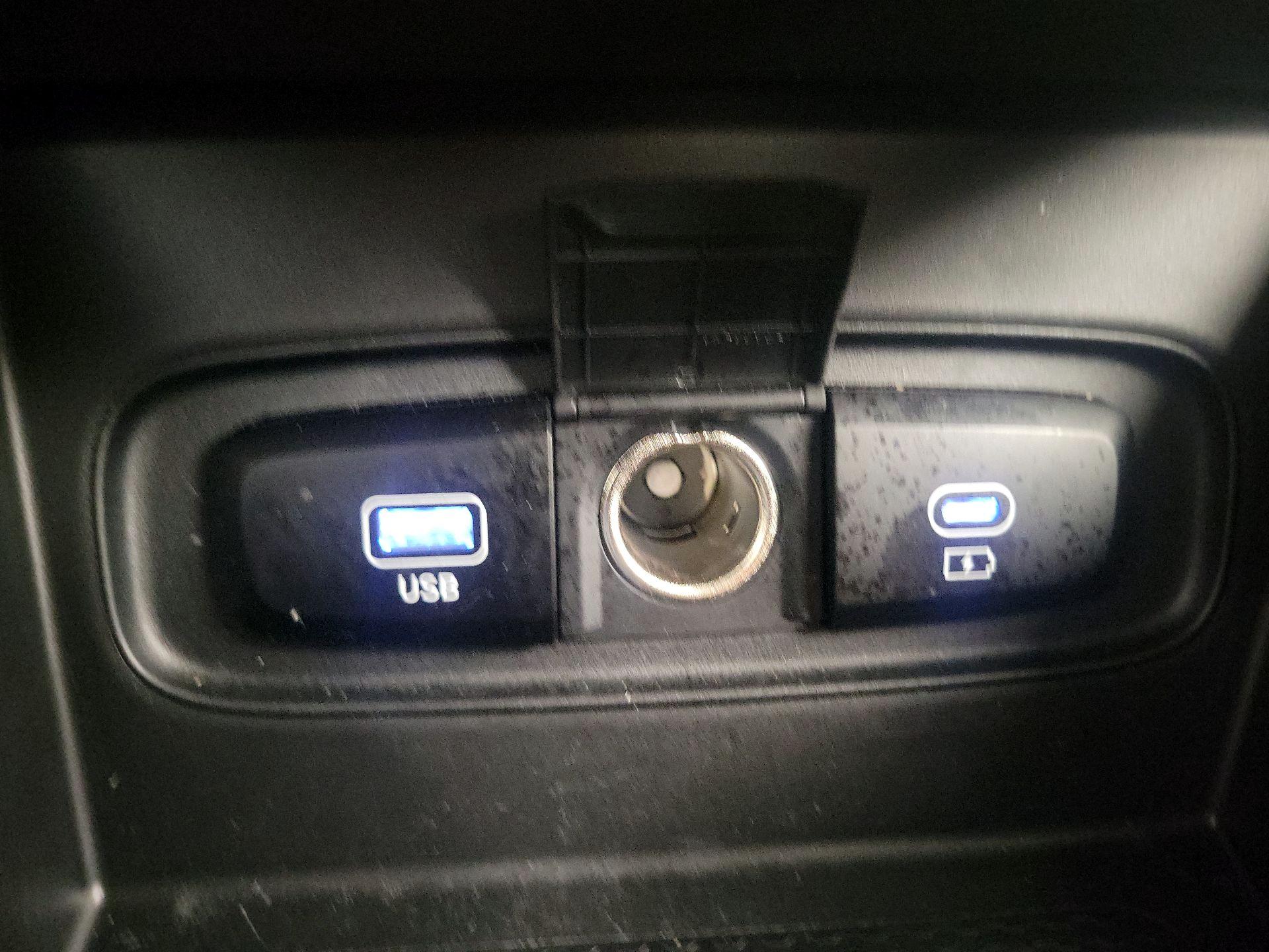 Thumbnail: 2025 Hyundai Venue - 18