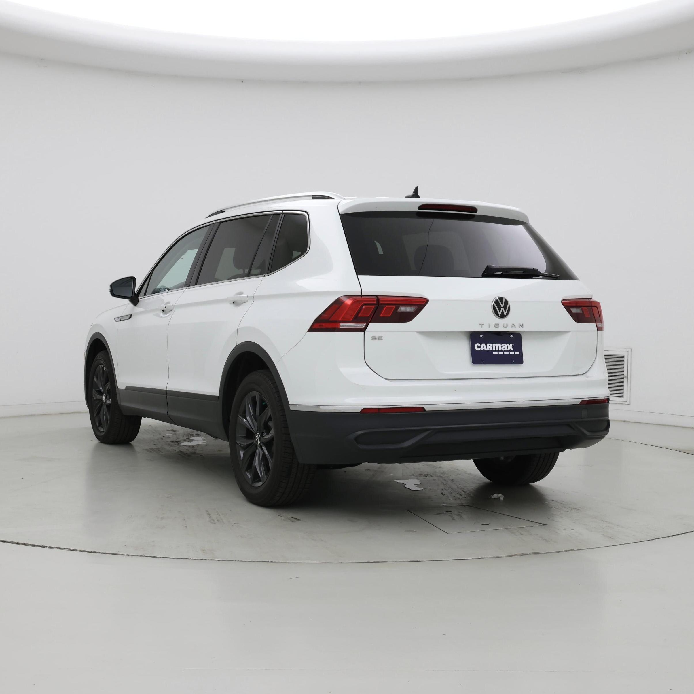 Thumbnail: 2024 Volkswagen Tiguan - 2