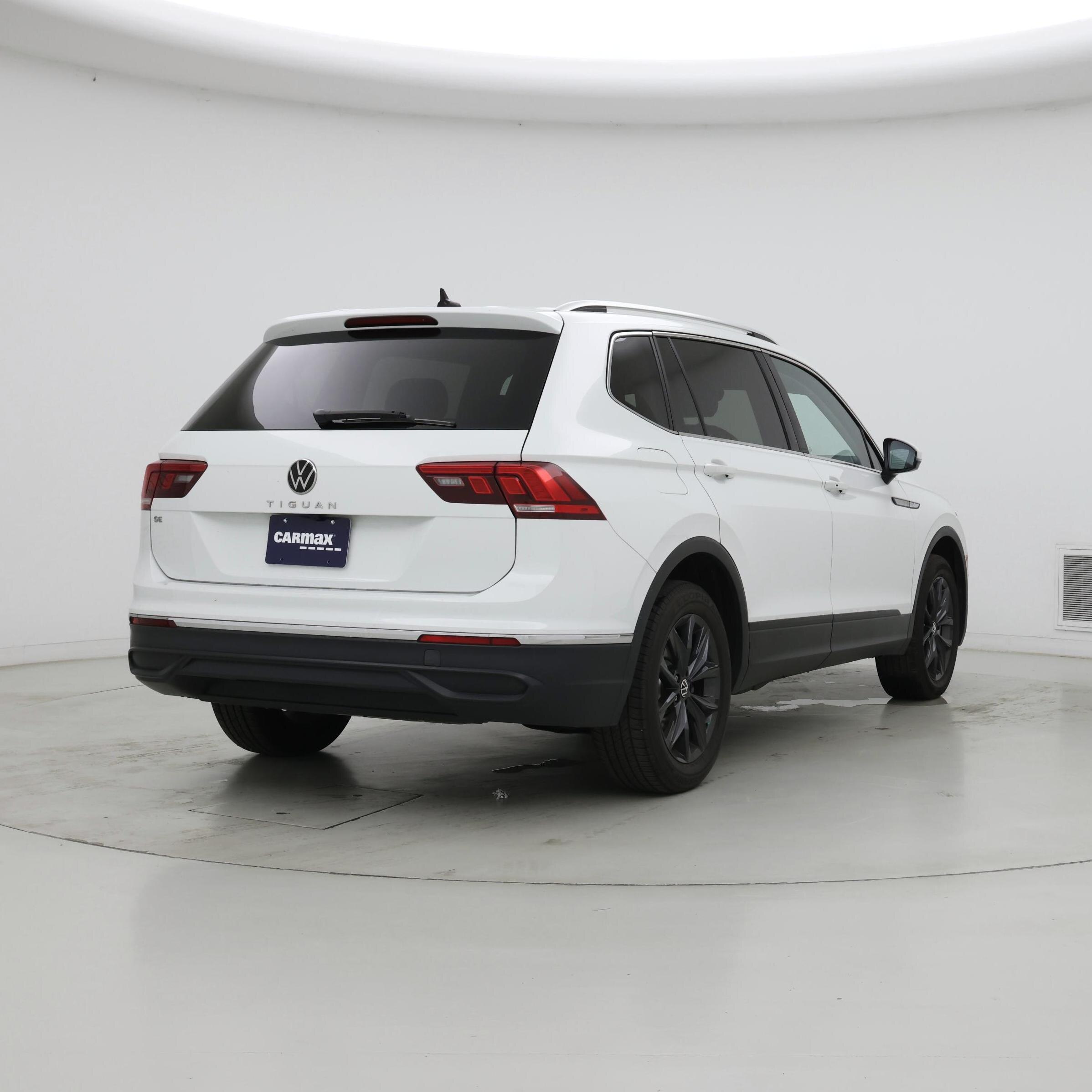 Thumbnail: 2024 Volkswagen Tiguan - 8