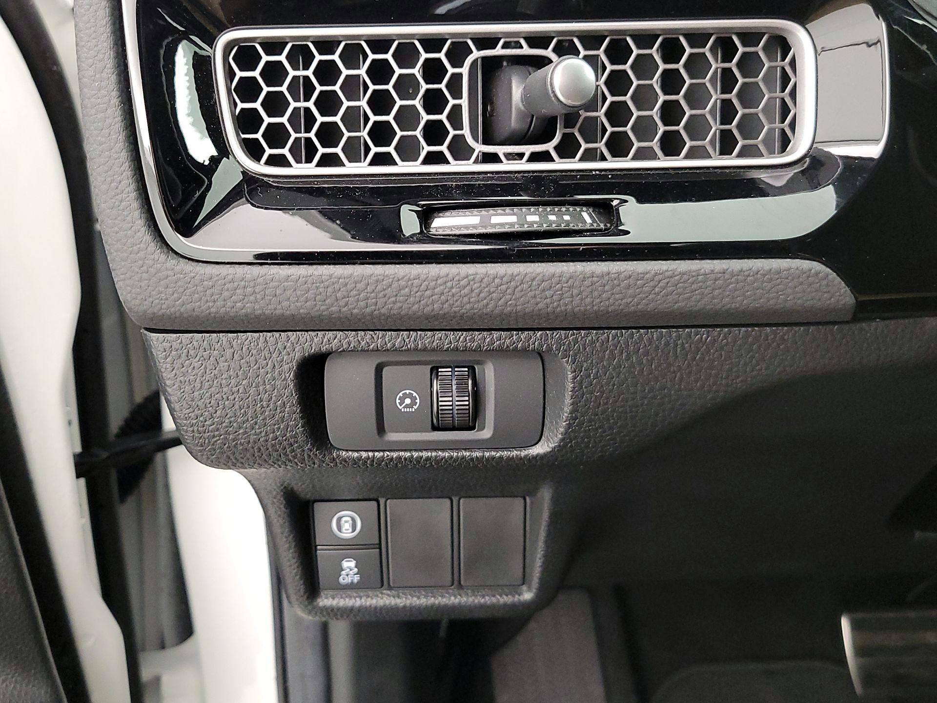 Thumbnail: 2024 Honda Civic - 13