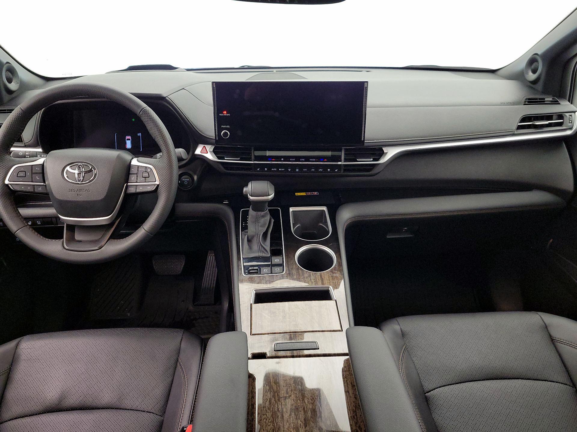 Thumbnail: 2025 Toyota Sienna - 9