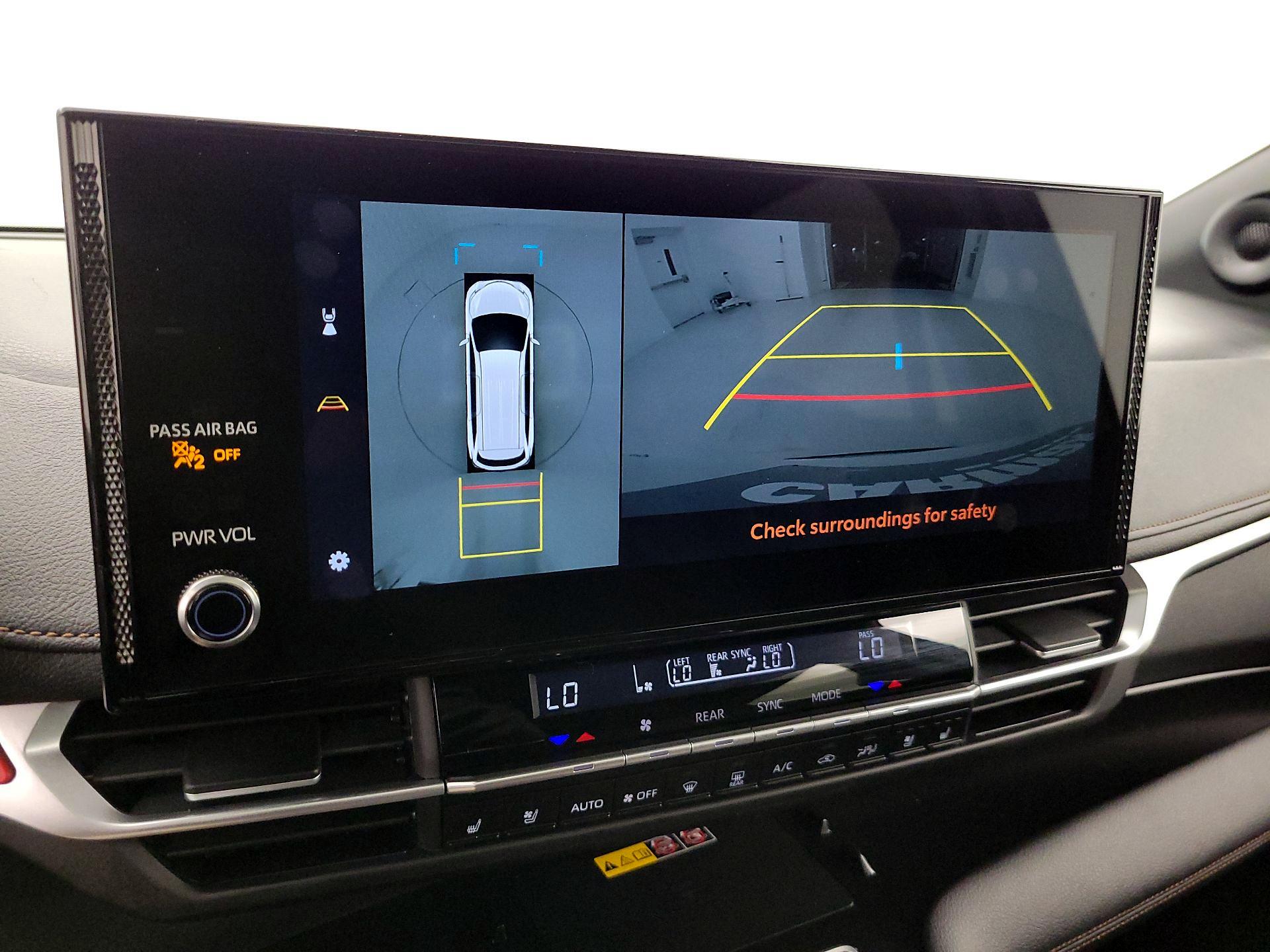 Thumbnail: 2025 Toyota Sienna - 15