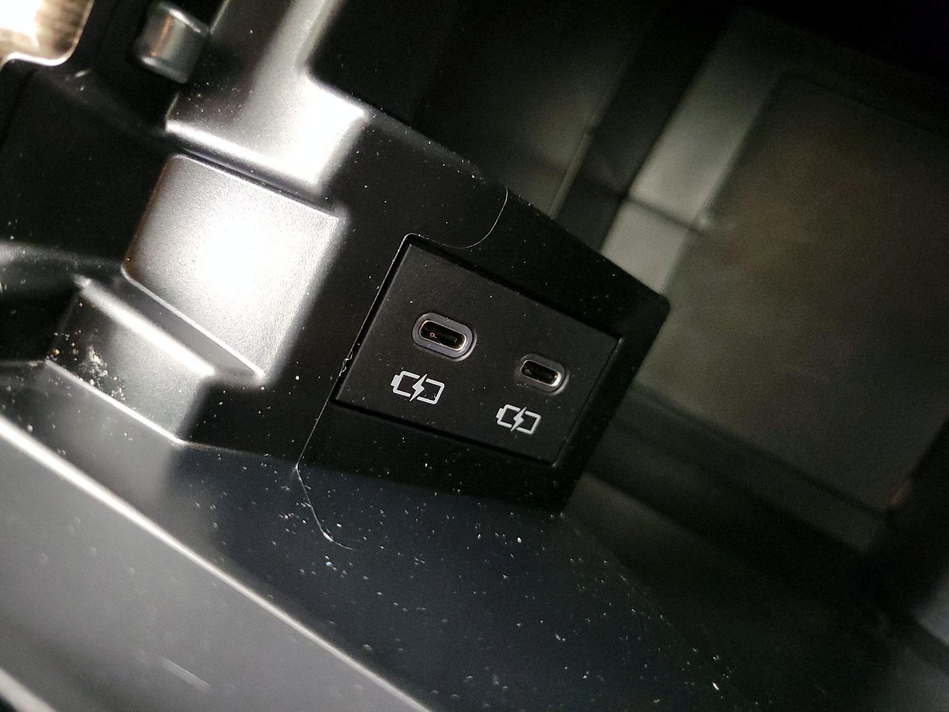 Thumbnail: 2025 Toyota Sienna - 19