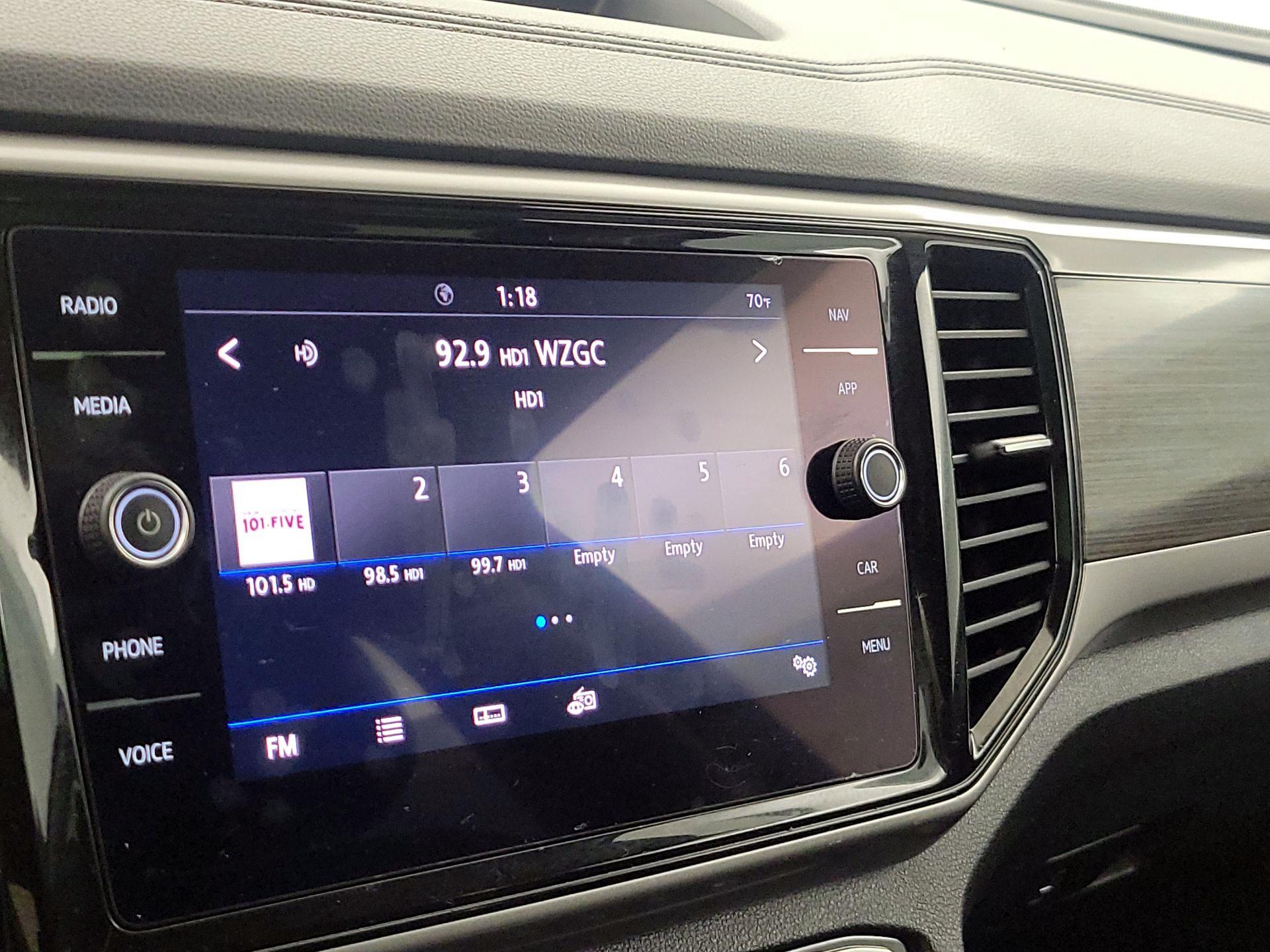 Thumbnail: 2021 Volkswagen Atlas - 16