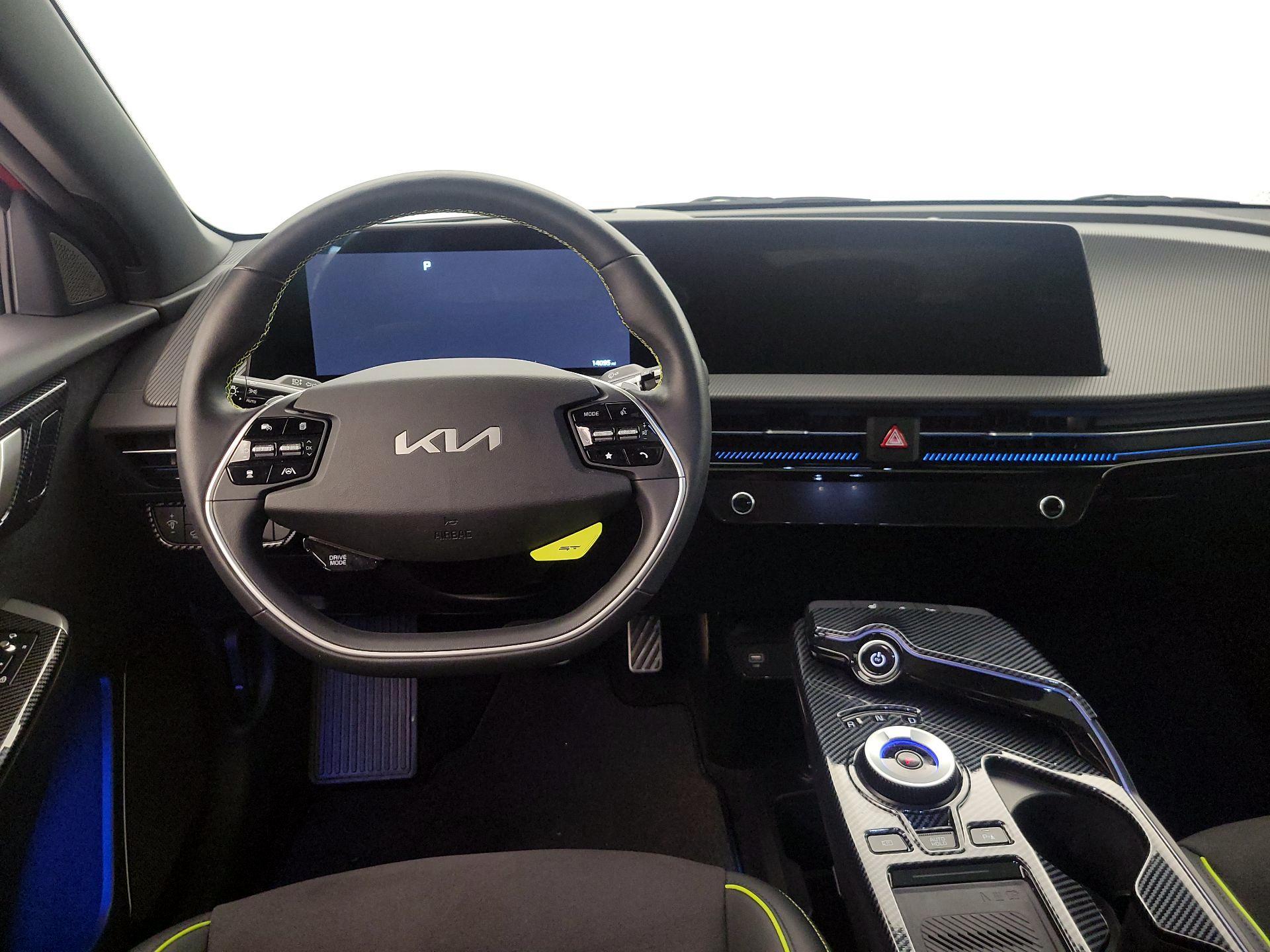 Thumbnail: 2023 Kia EV6 - 10