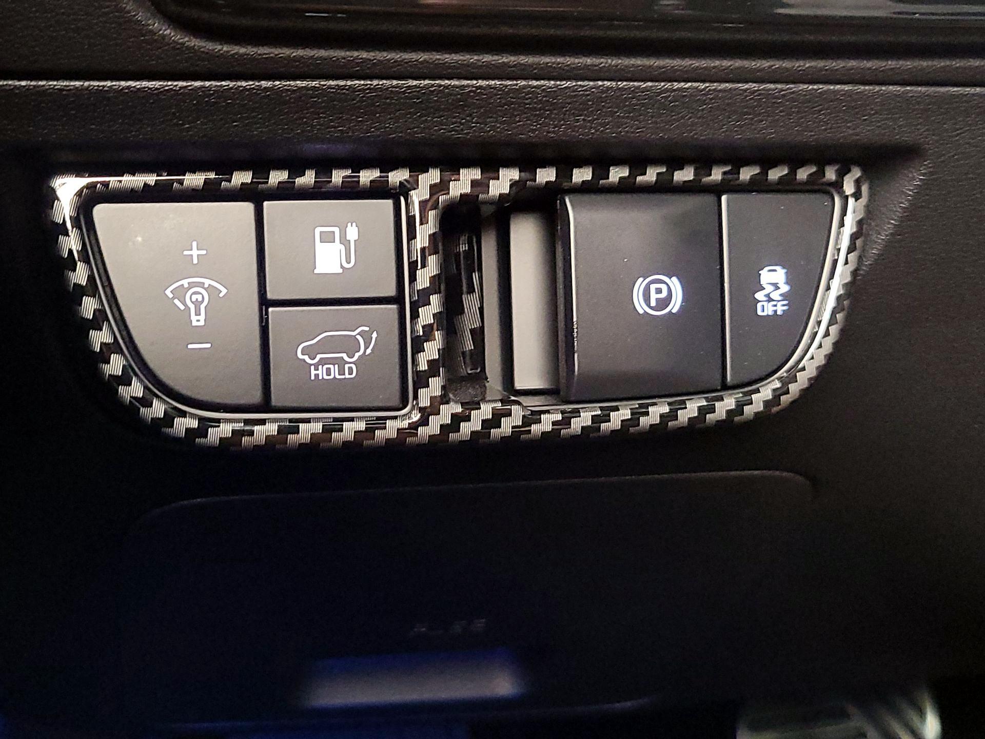 Thumbnail: 2023 Kia EV6 - 13