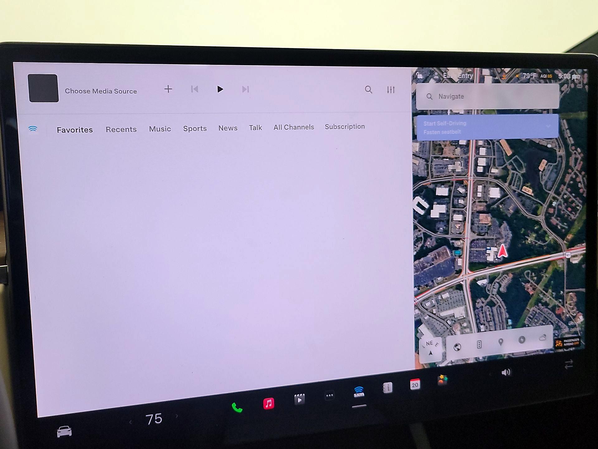 Thumbnail: 2023 Tesla Model X - 15