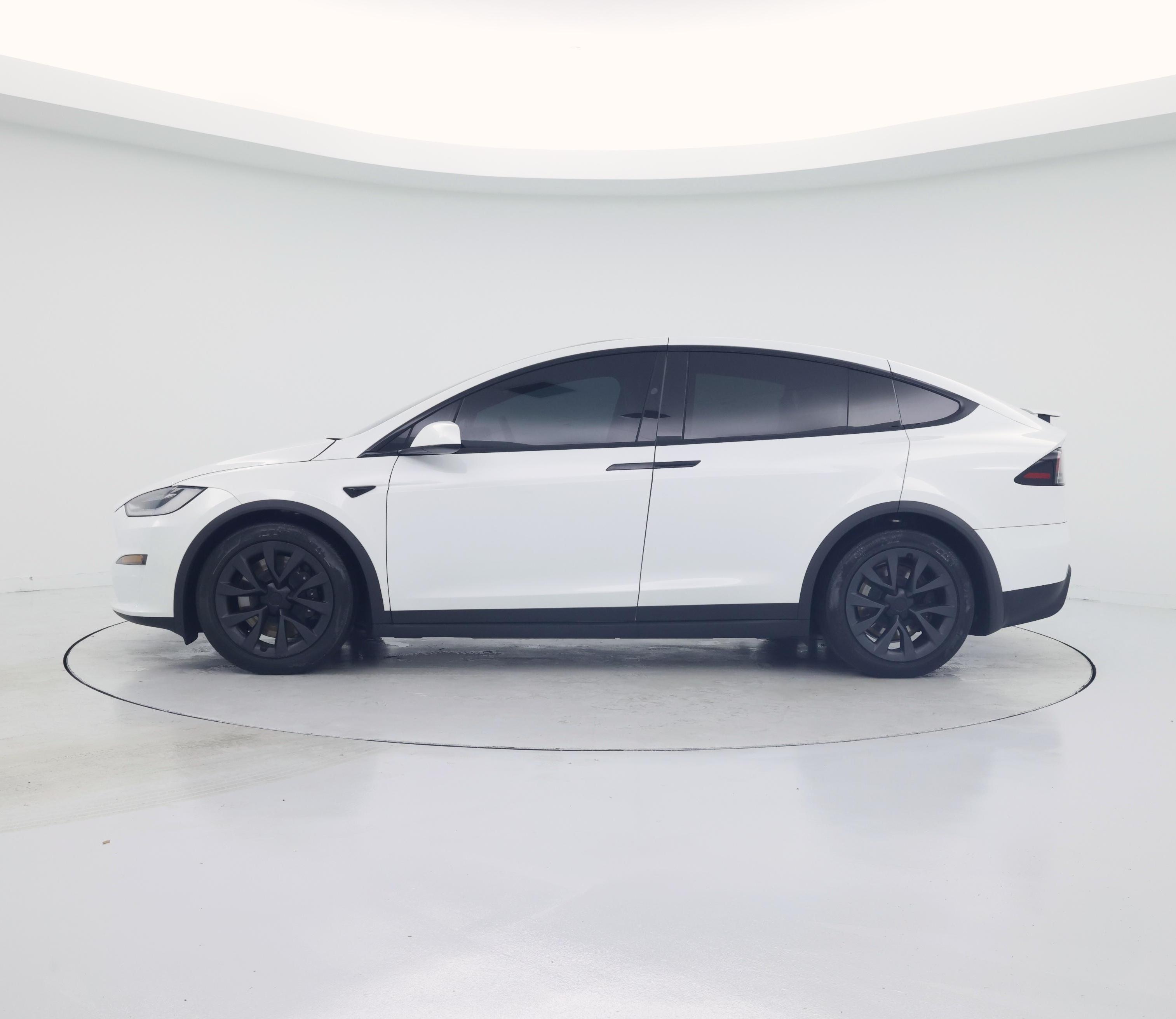 Thumbnail: 2023 Tesla Model X - 3