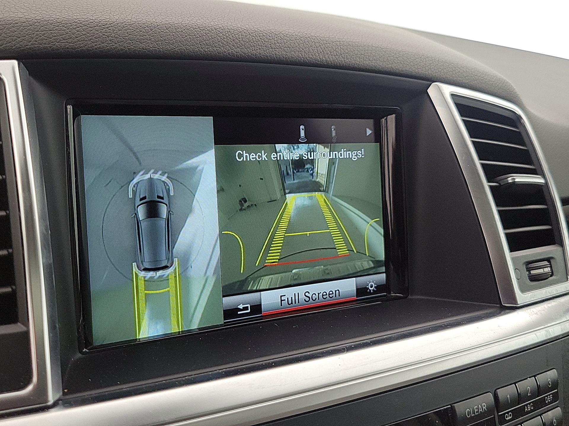 Thumbnail: 2015 Mercedes-Benz M-Class - 15