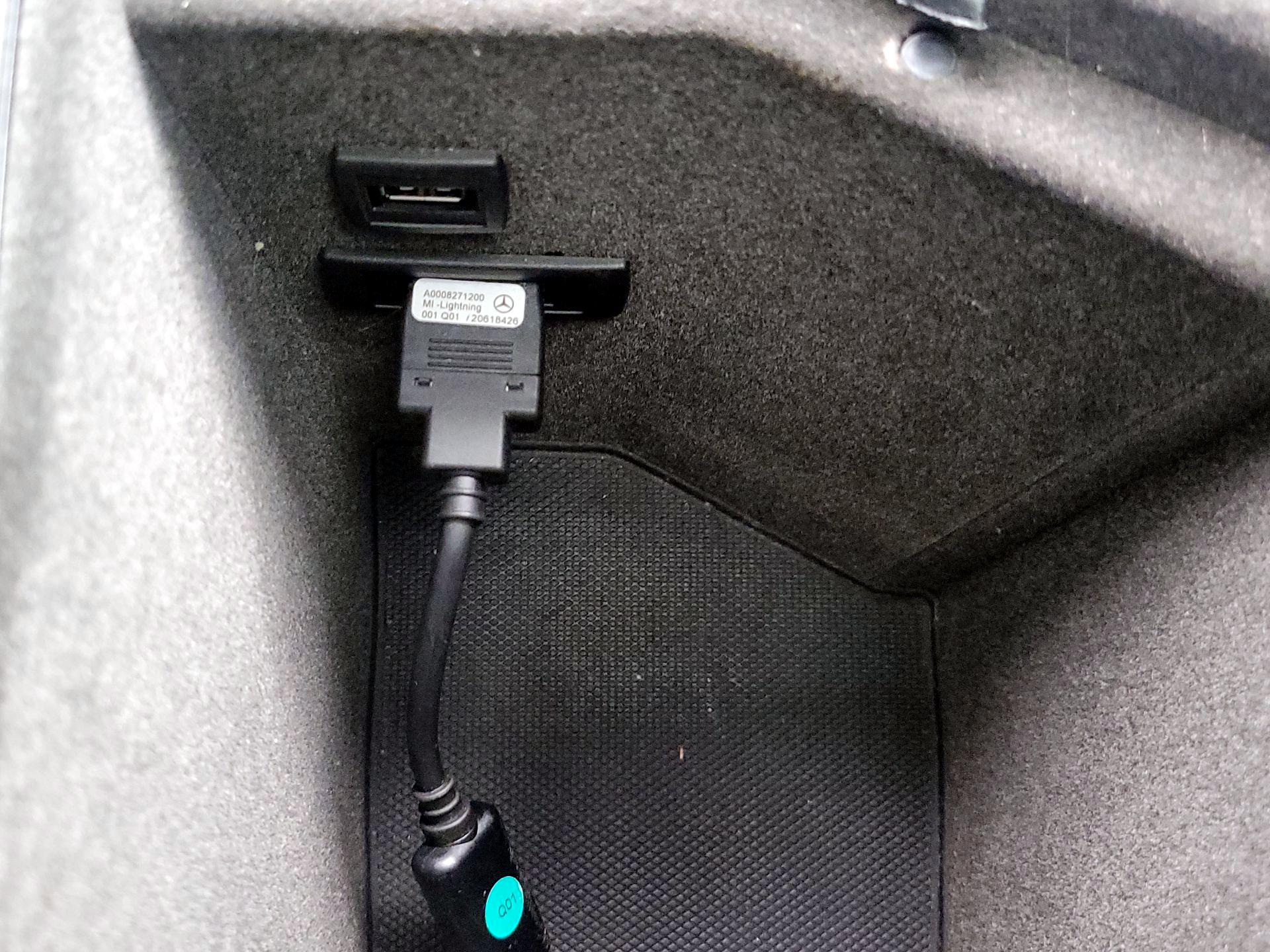 Thumbnail: 2015 Mercedes-Benz M-Class - 19