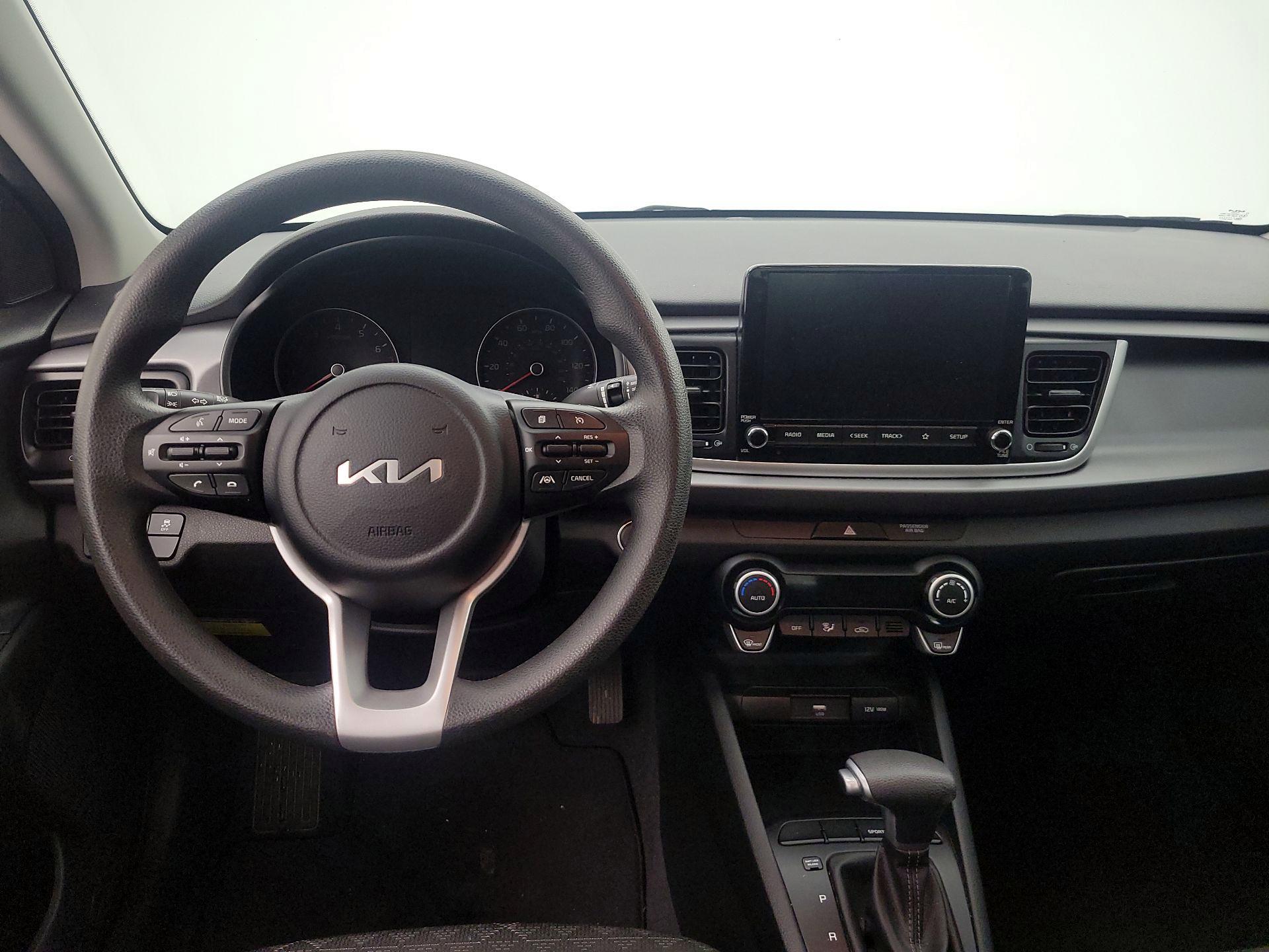 Thumbnail: 2023 Kia Rio - 10