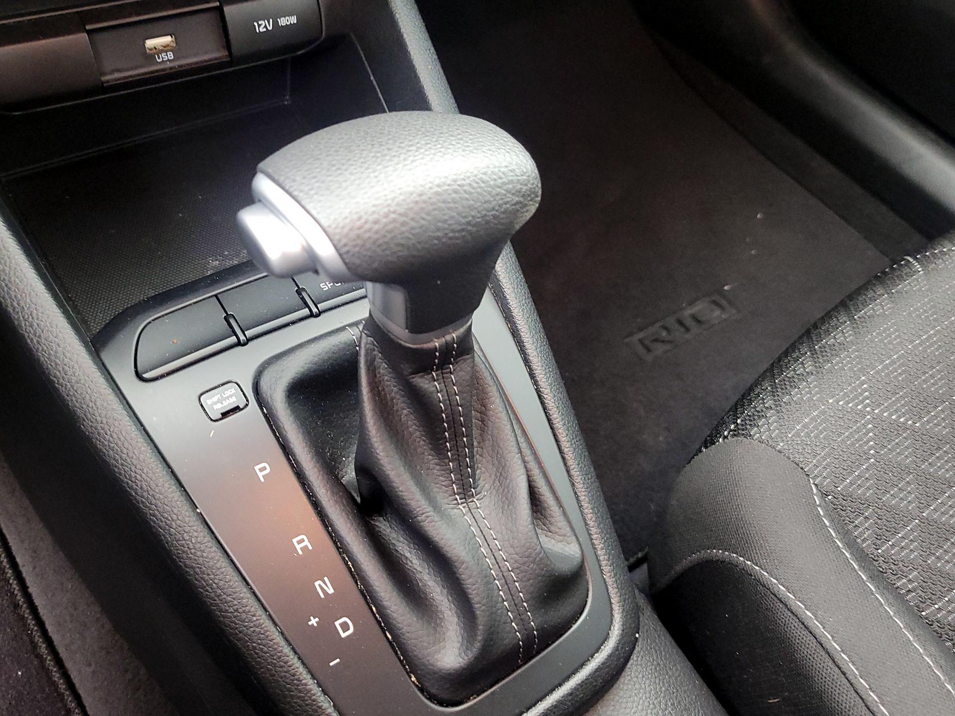 Thumbnail: 2023 Kia Rio - 17