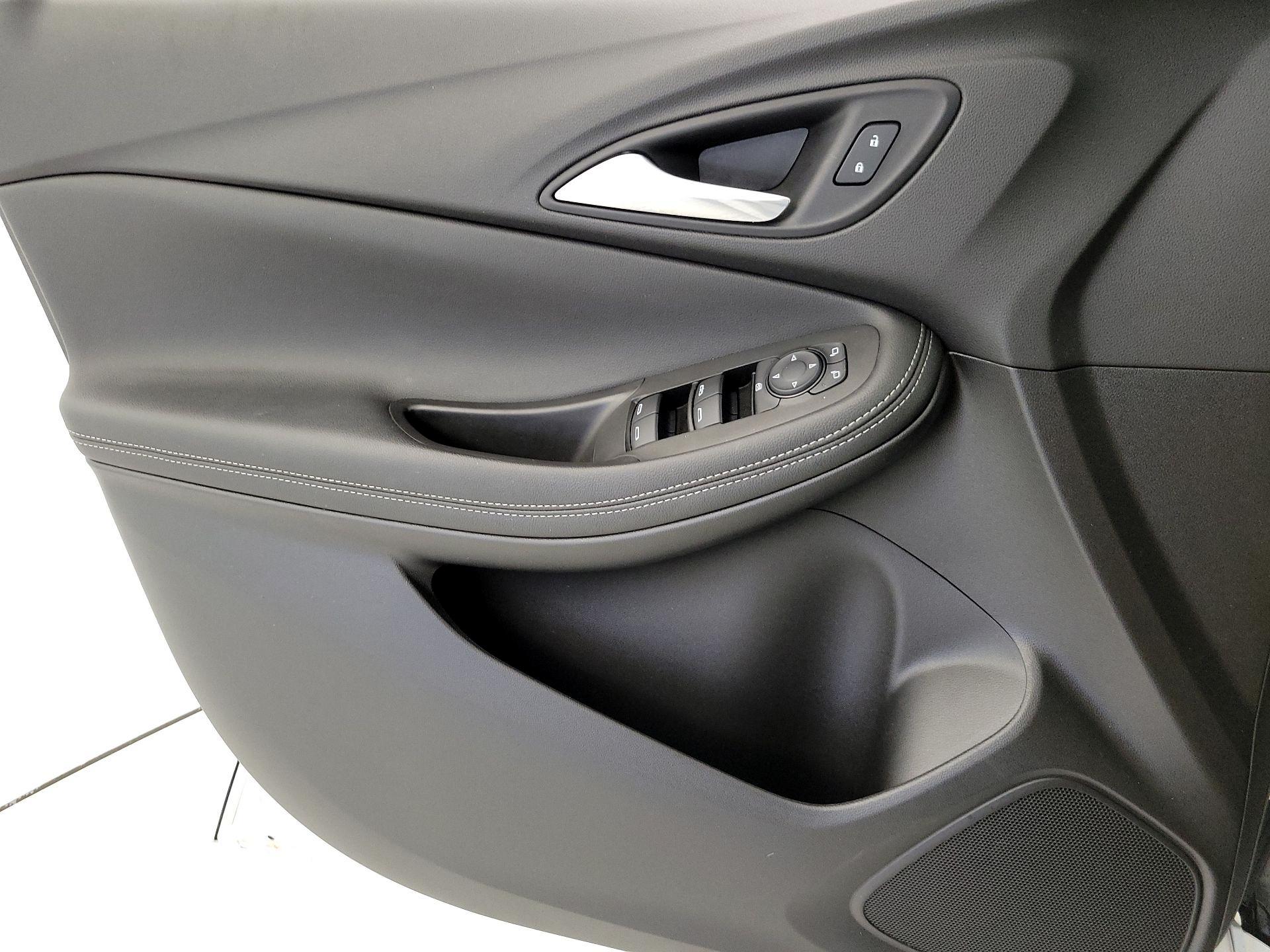 Thumbnail: 2020 Buick Encore GX - 12