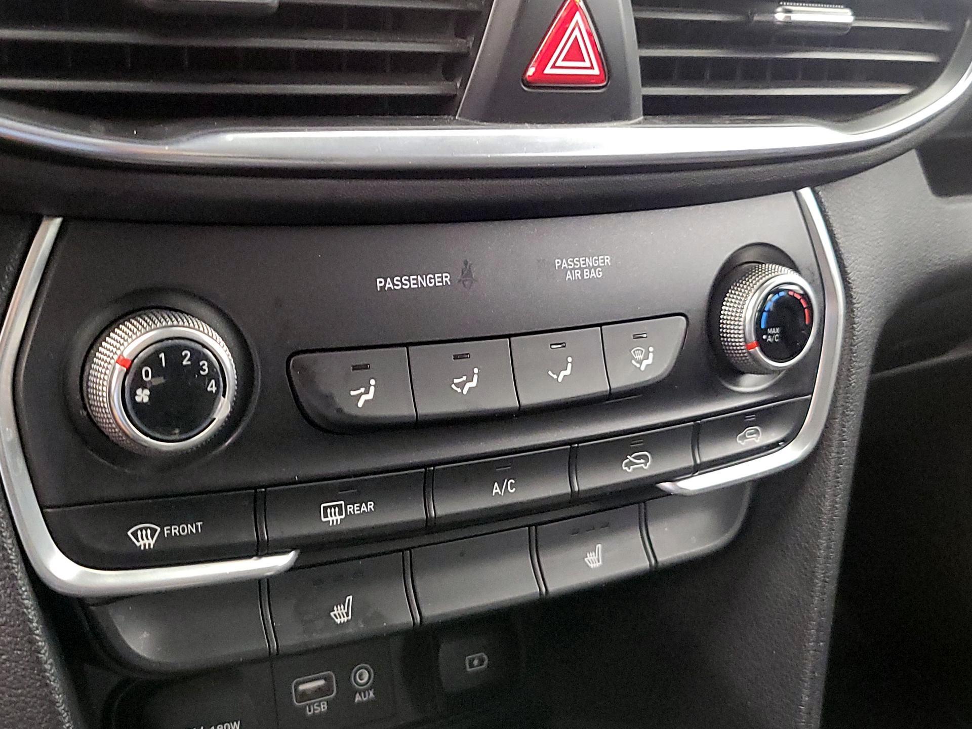 Thumbnail: 2019 Hyundai Santa Fe - 16
