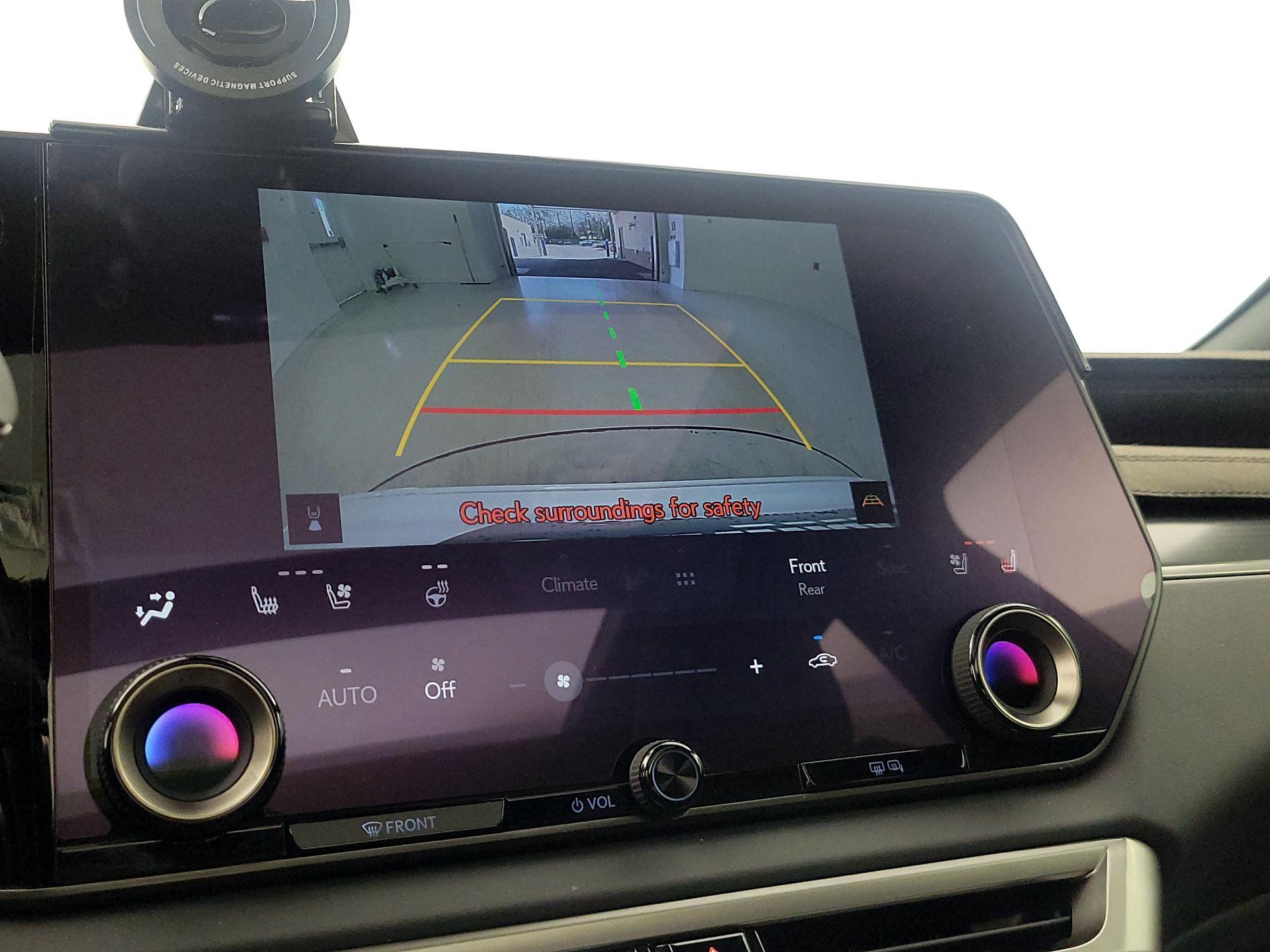 Thumbnail: 2024 Lexus RX - 15