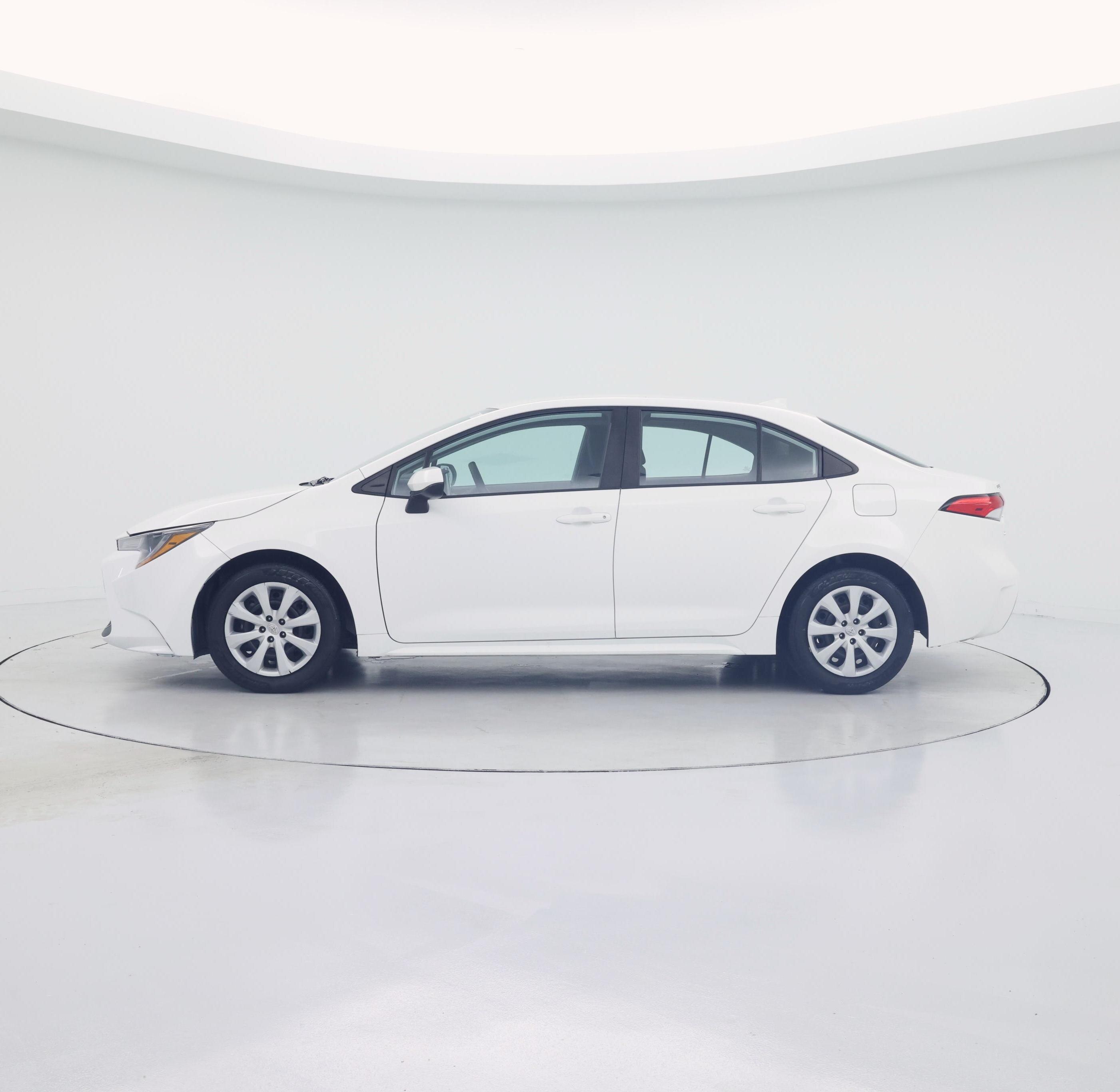 Thumbnail: 2021 Toyota Corolla - 3