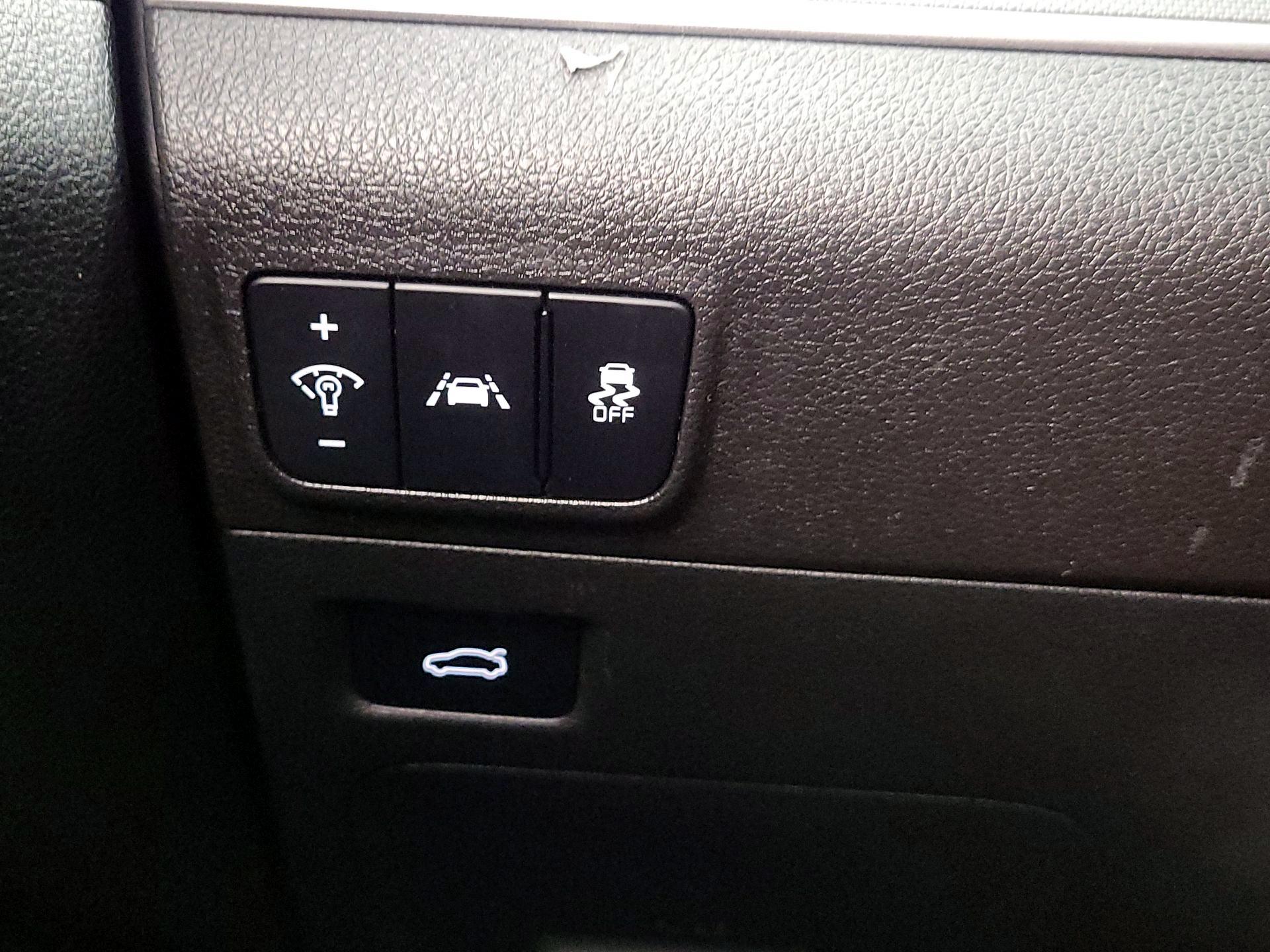 Thumbnail: 2023 Kia K5 - 13