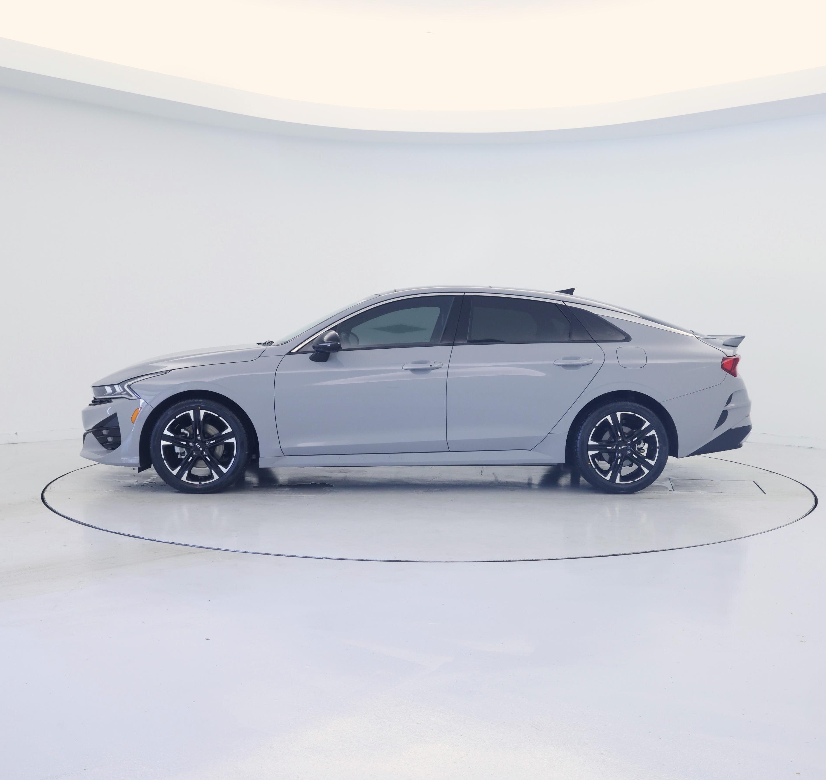 Thumbnail: 2023 Kia K5 - 3