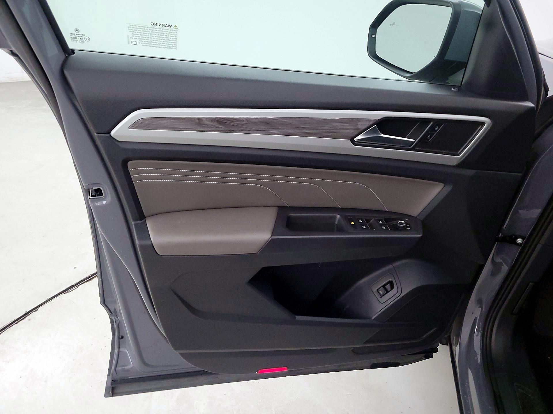 Thumbnail: 2021 Volkswagen Atlas - 12