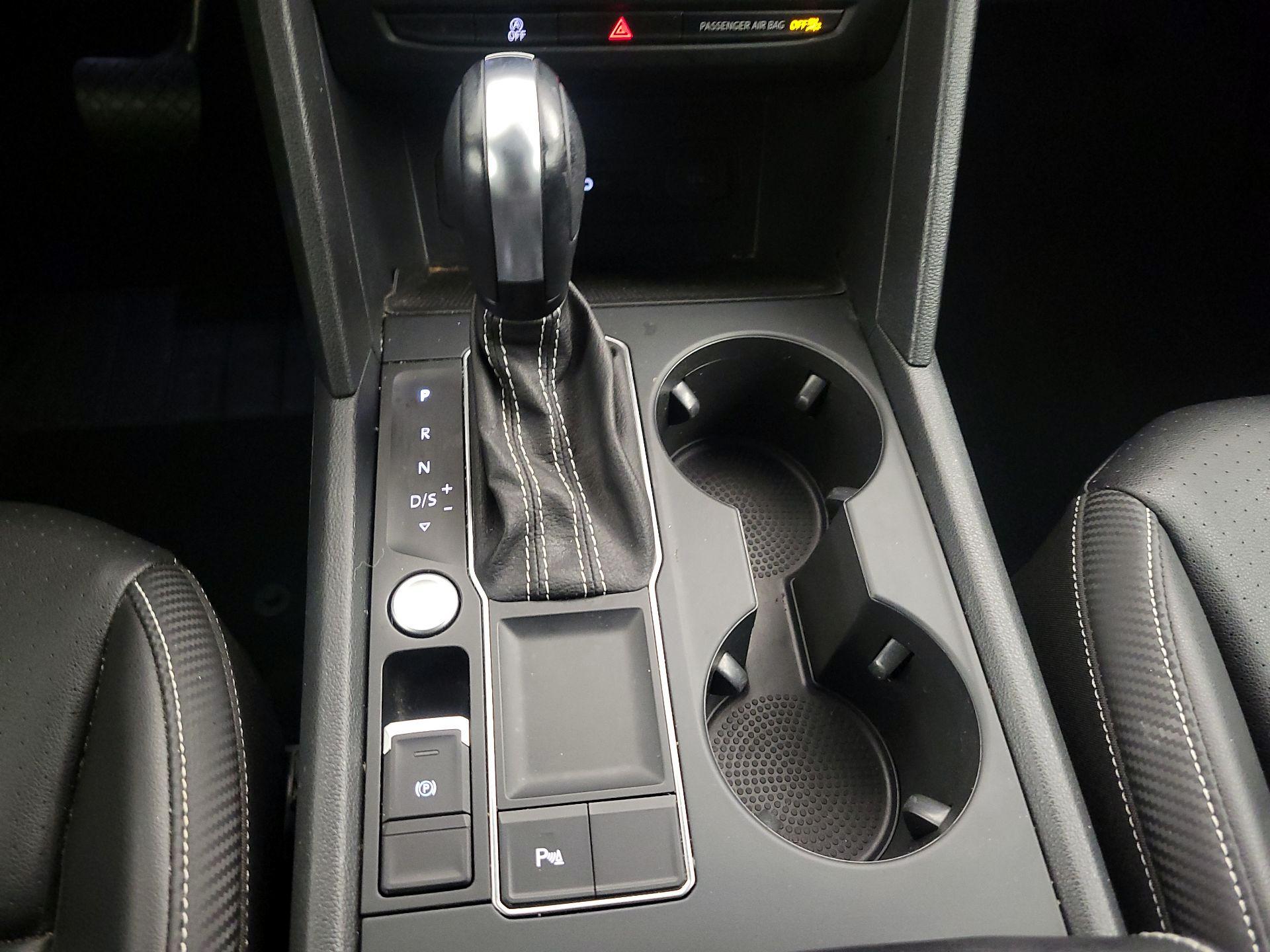 Thumbnail: 2021 Volkswagen Atlas - 17