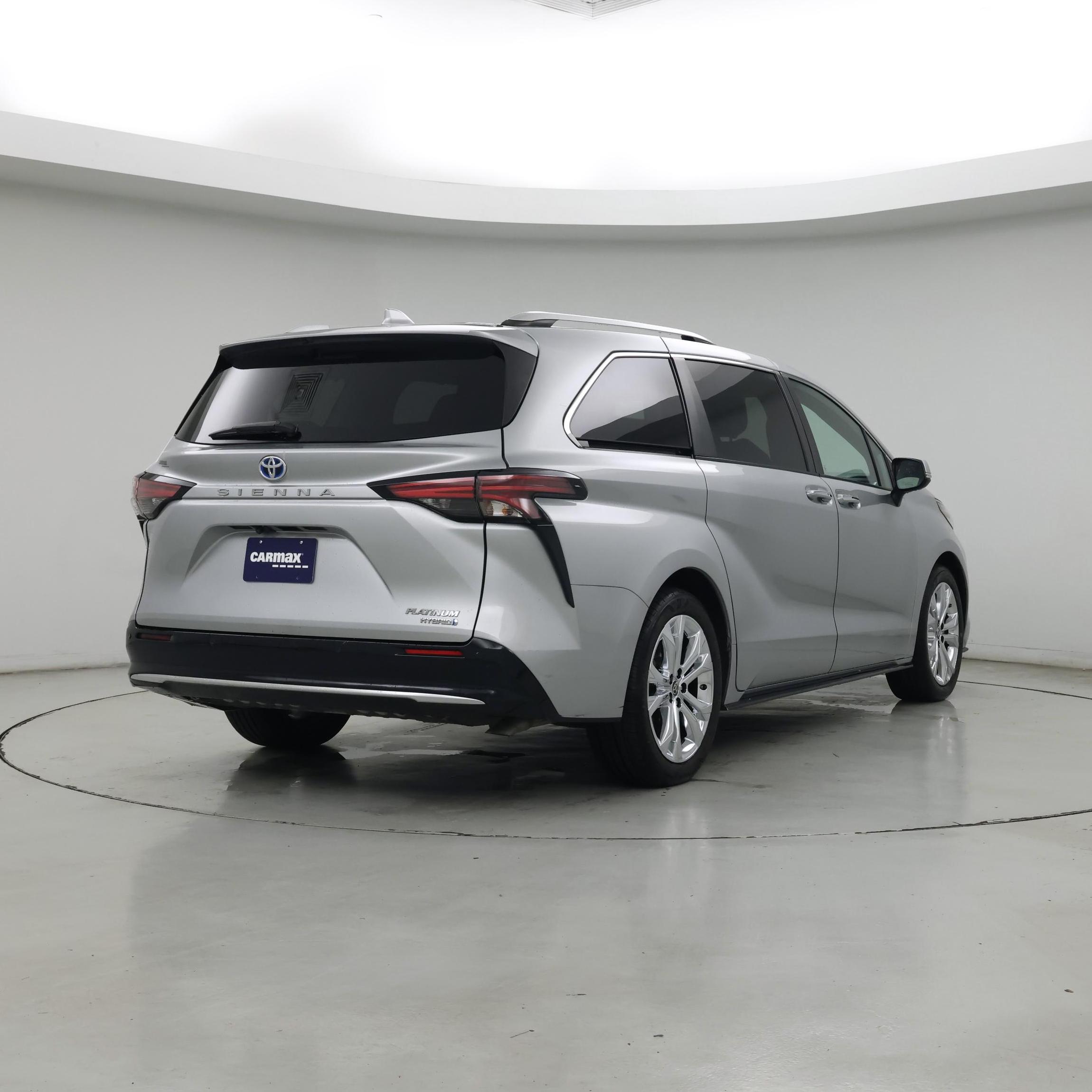 Thumbnail: 2022 Toyota Sienna - 8