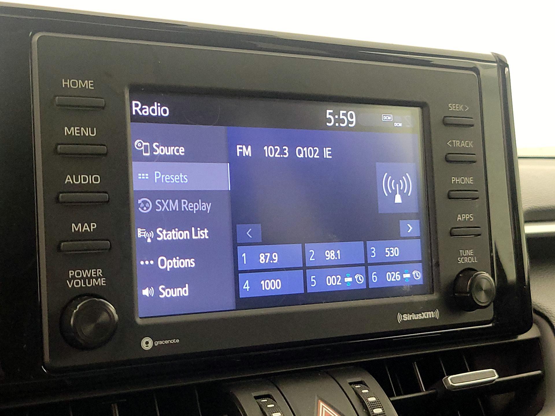 Thumbnail: 2021 Toyota RAV4 - 15