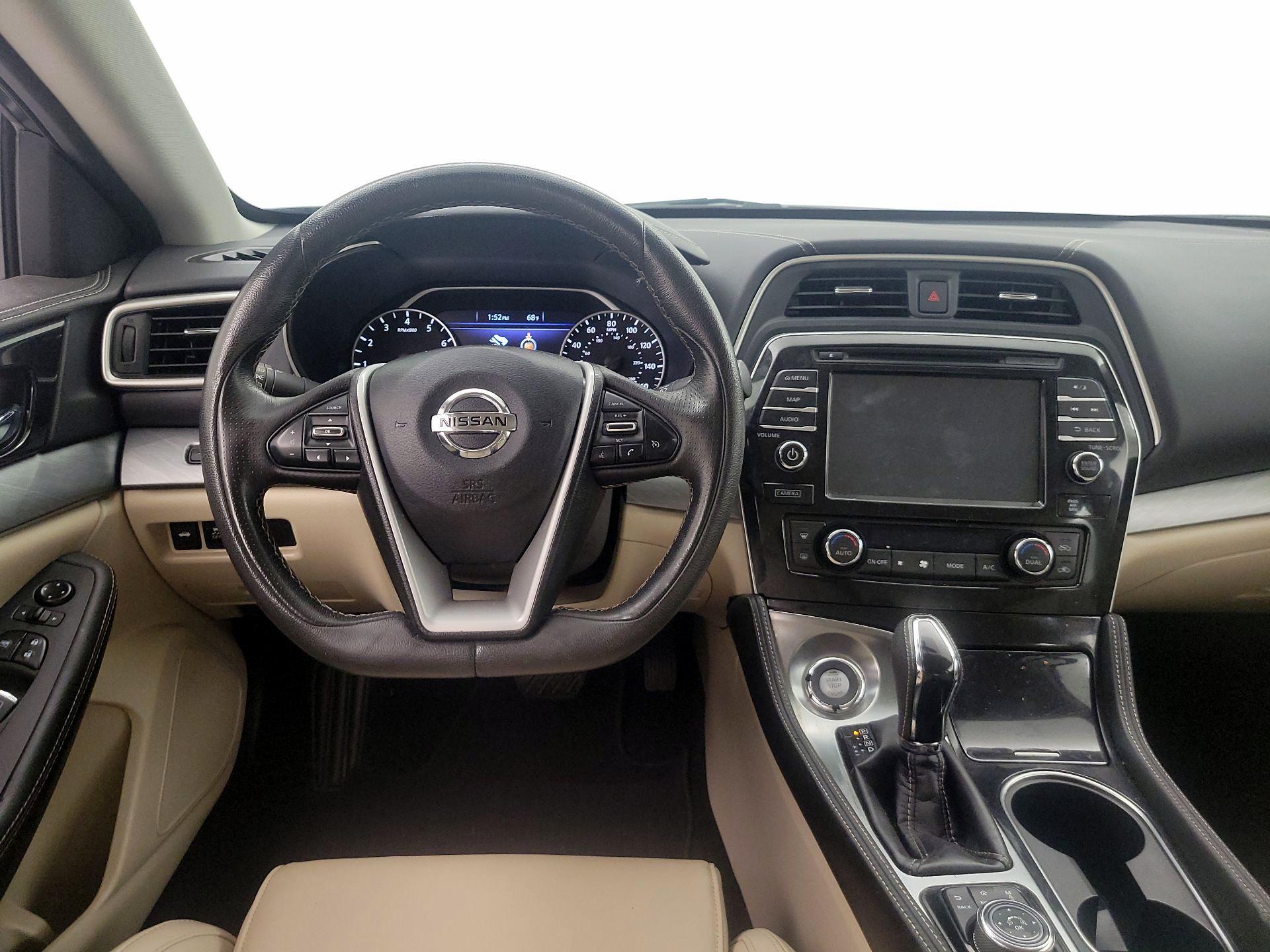 Thumbnail: 2016 Nissan Maxima - 10