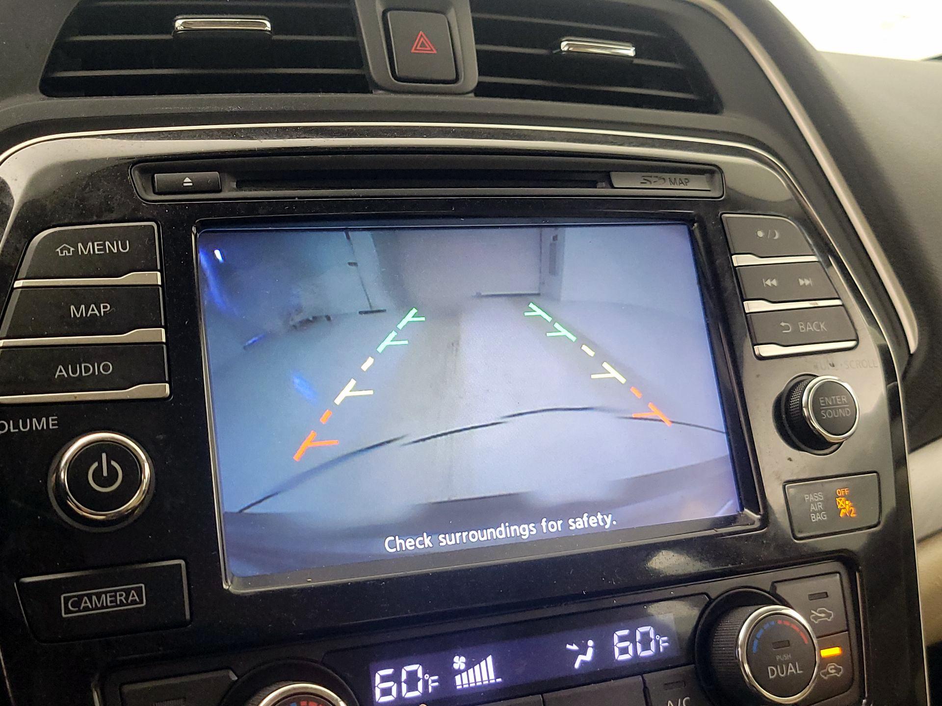 Thumbnail: 2016 Nissan Maxima - 15