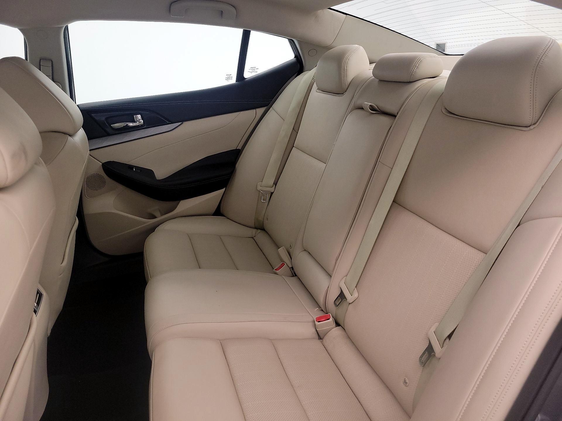 Thumbnail: 2016 Nissan Maxima - 20