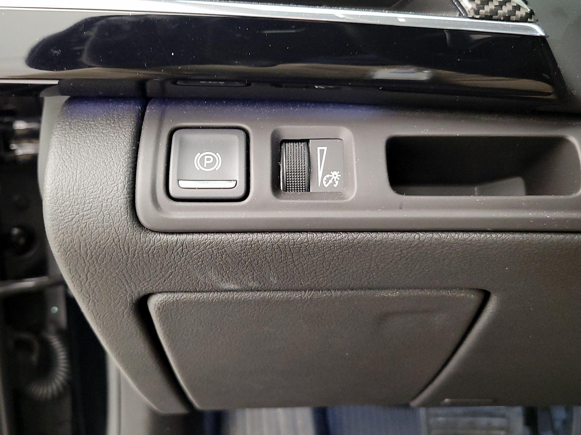 Thumbnail: 2019 Cadillac CT6 - 13