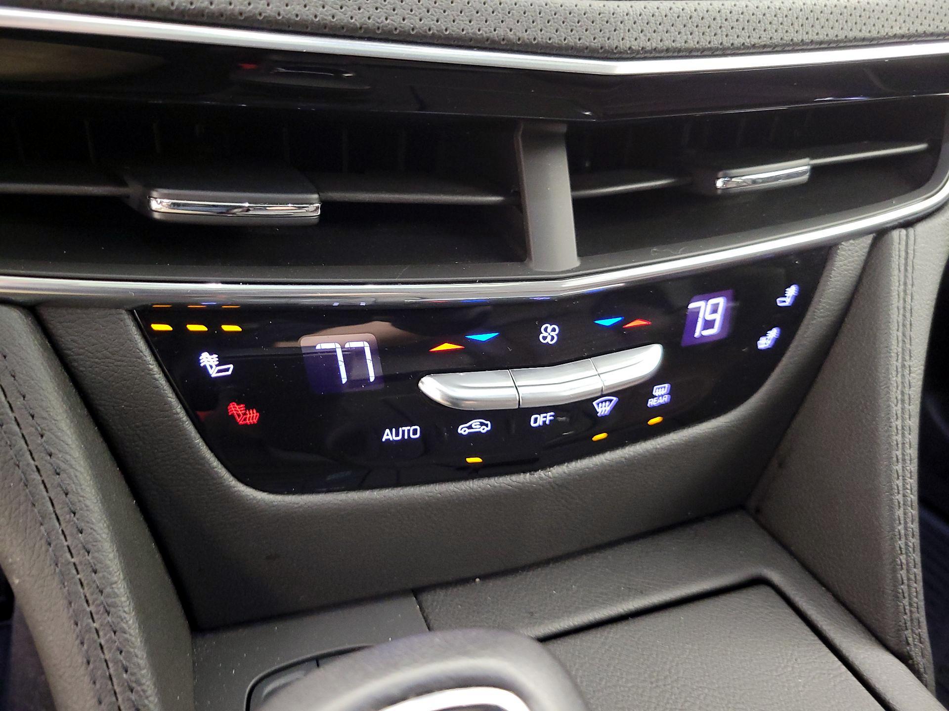 Thumbnail: 2019 Cadillac CT6 - 17