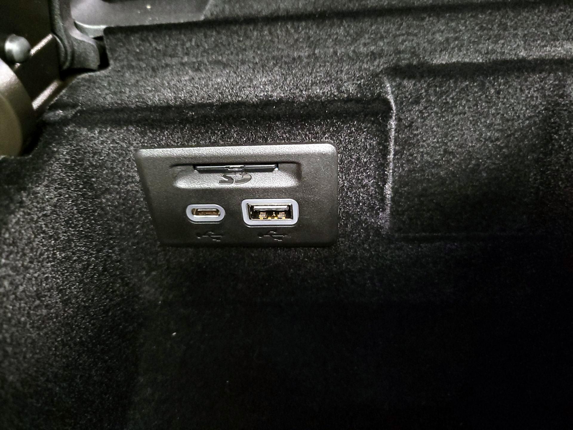 Thumbnail: 2019 Cadillac CT6 - 19